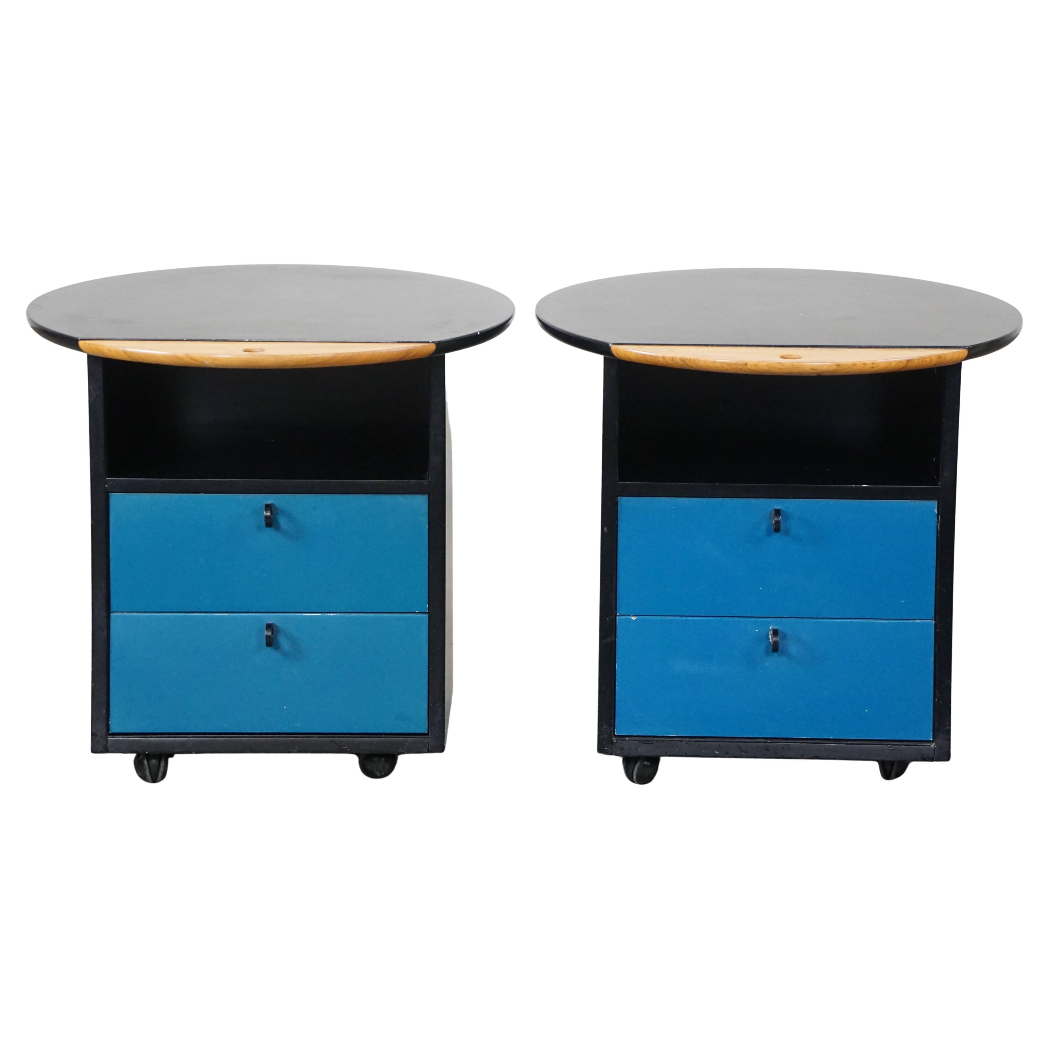 Set of 2 designer (bedside) tables by Umberto Asnago for Giorgetti on wheels