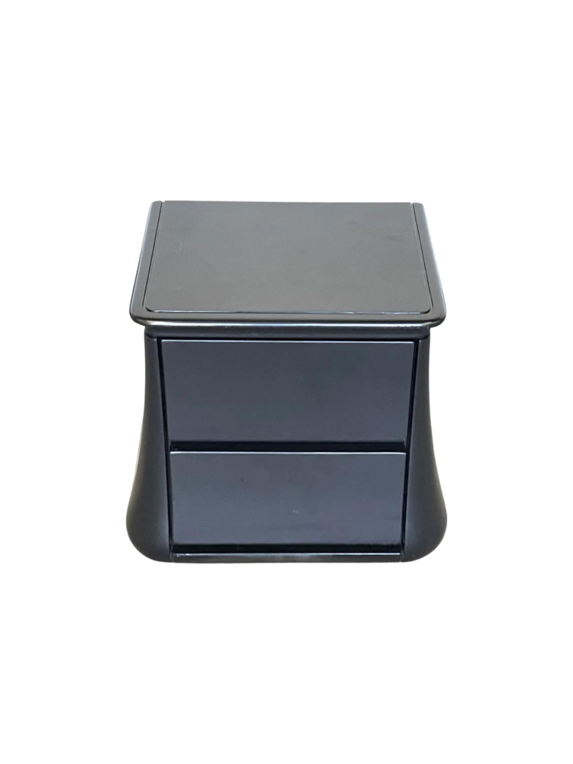 Mid-Century Modern Ensemble de 2 tables de nuit noires 