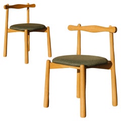 Set of 2 Dining Chair Uçá - Solid wood, upholstered seat.