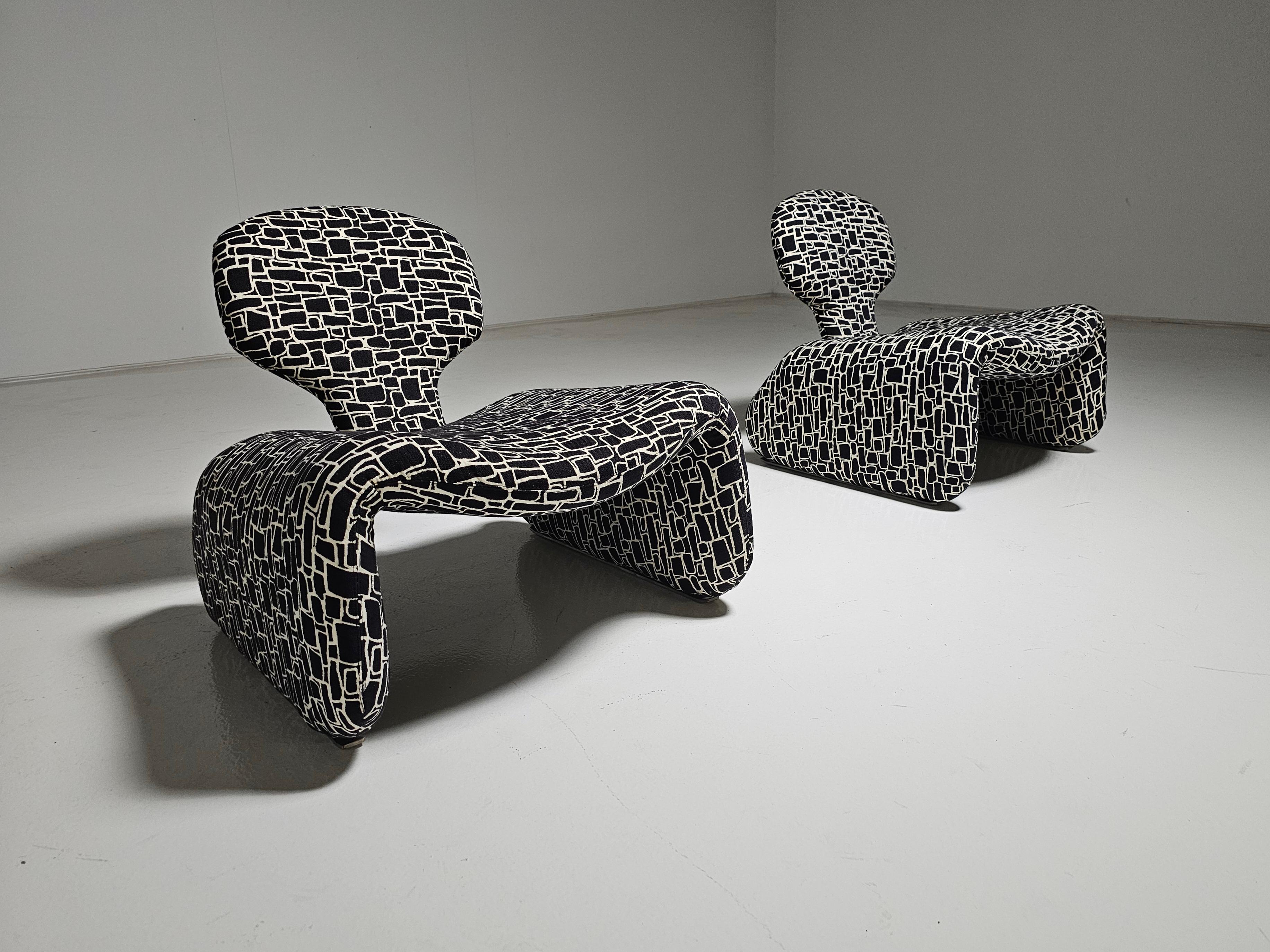 Set of 2 Djinn lounge chairs by Olivier Mourgue, for Airborne, 1970 In Excellent Condition In amstelveen, NL