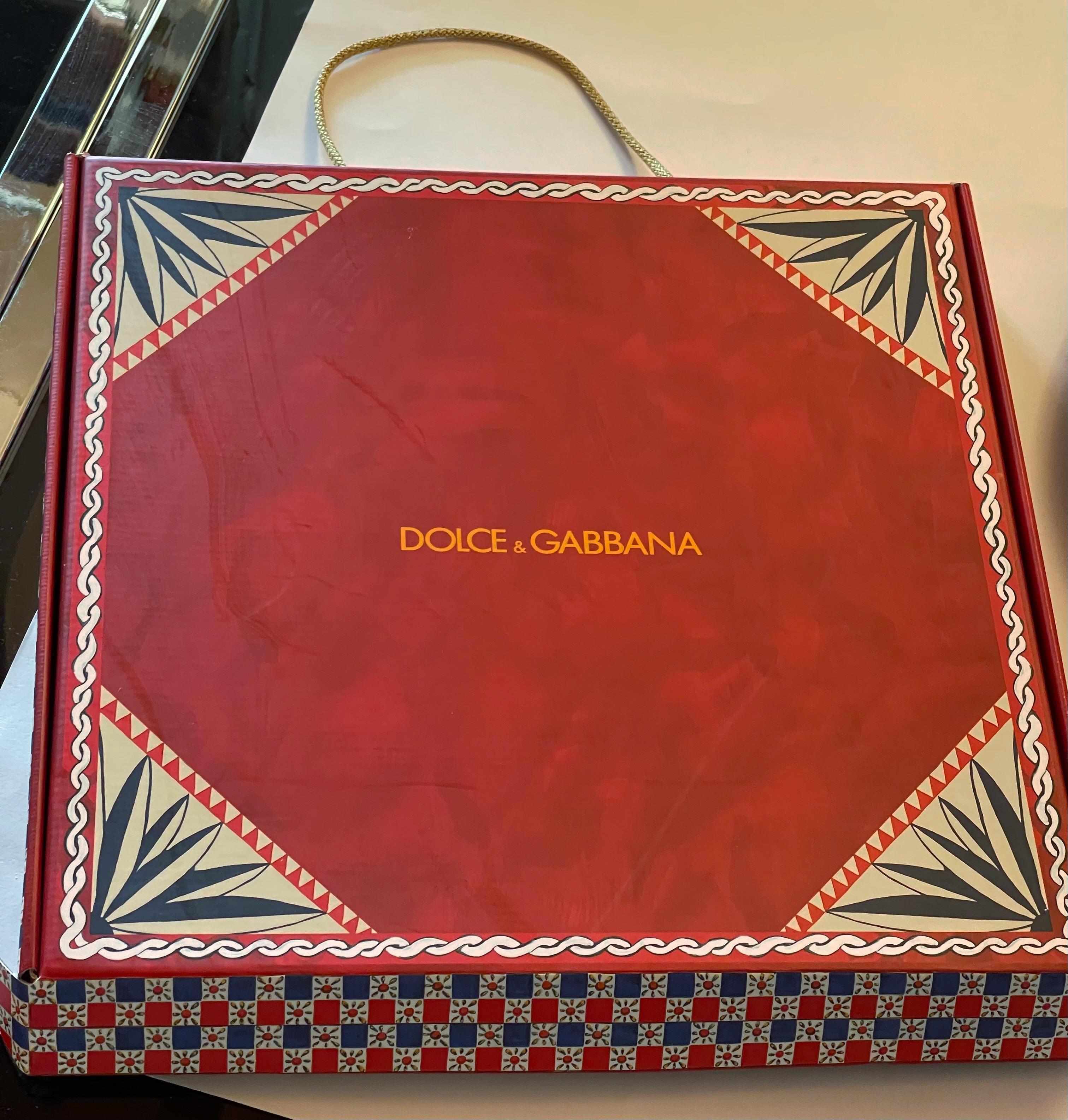 Lote de 2 bandejas de metal Dolce & Gabbana en venta 5
