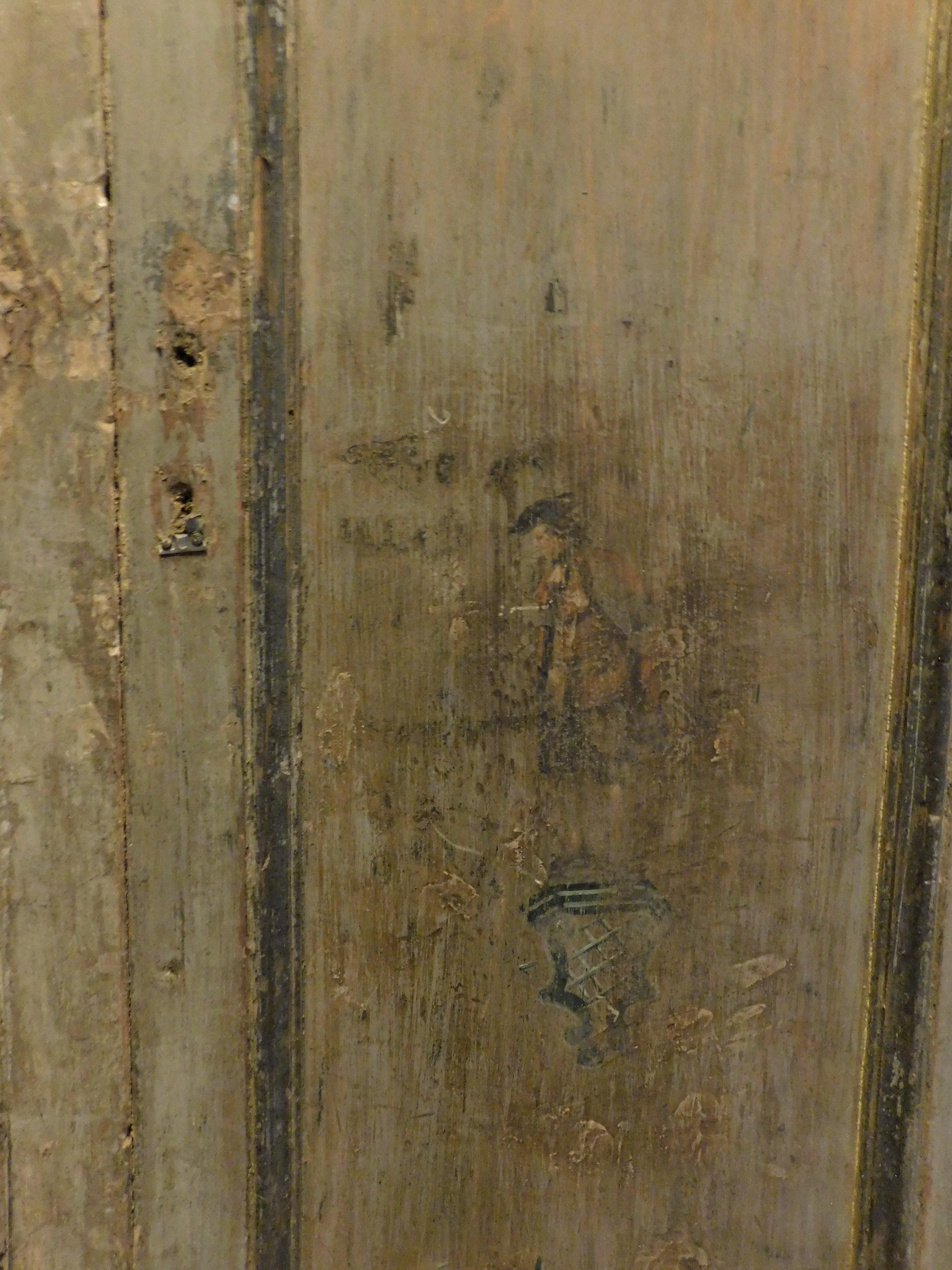 juego de 2 puertas de tamaño similar, figuras pintadas y marco lacado, Italia en venta 2