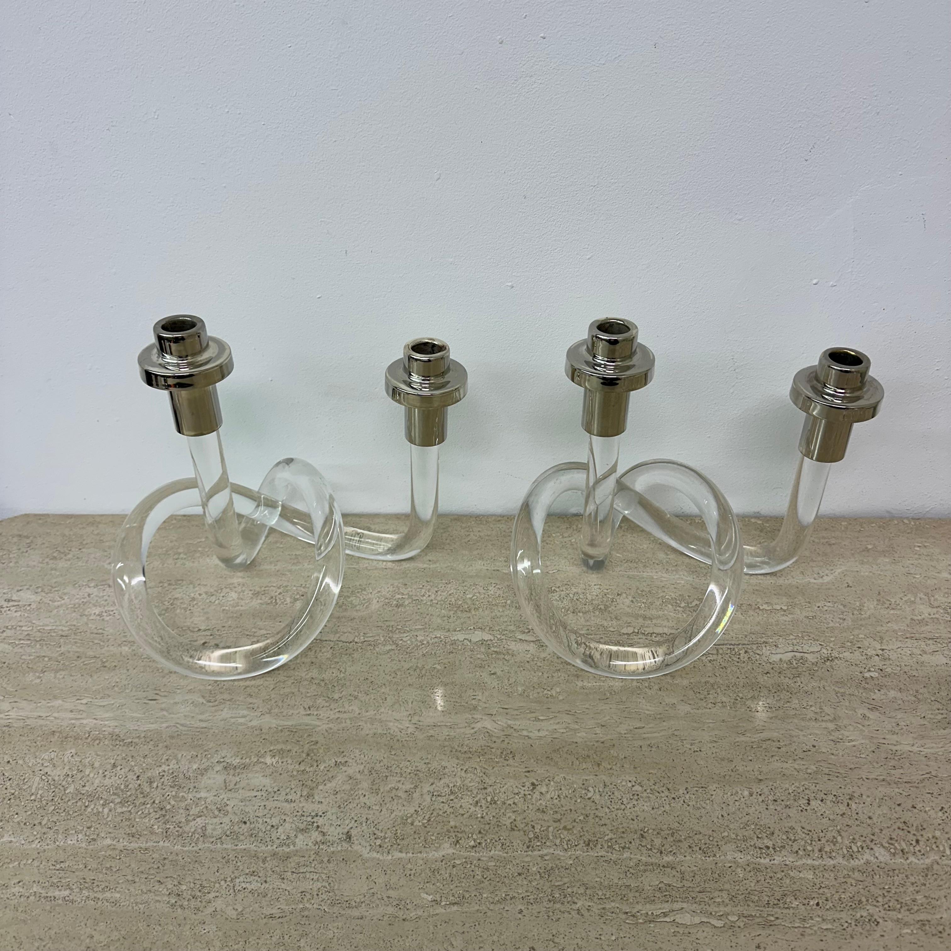 Set di 2 candele in lucite di metà secolo Dorothy Thorpe Pretzel, anni '40 In condizioni buone in vendita a Delft, NL
