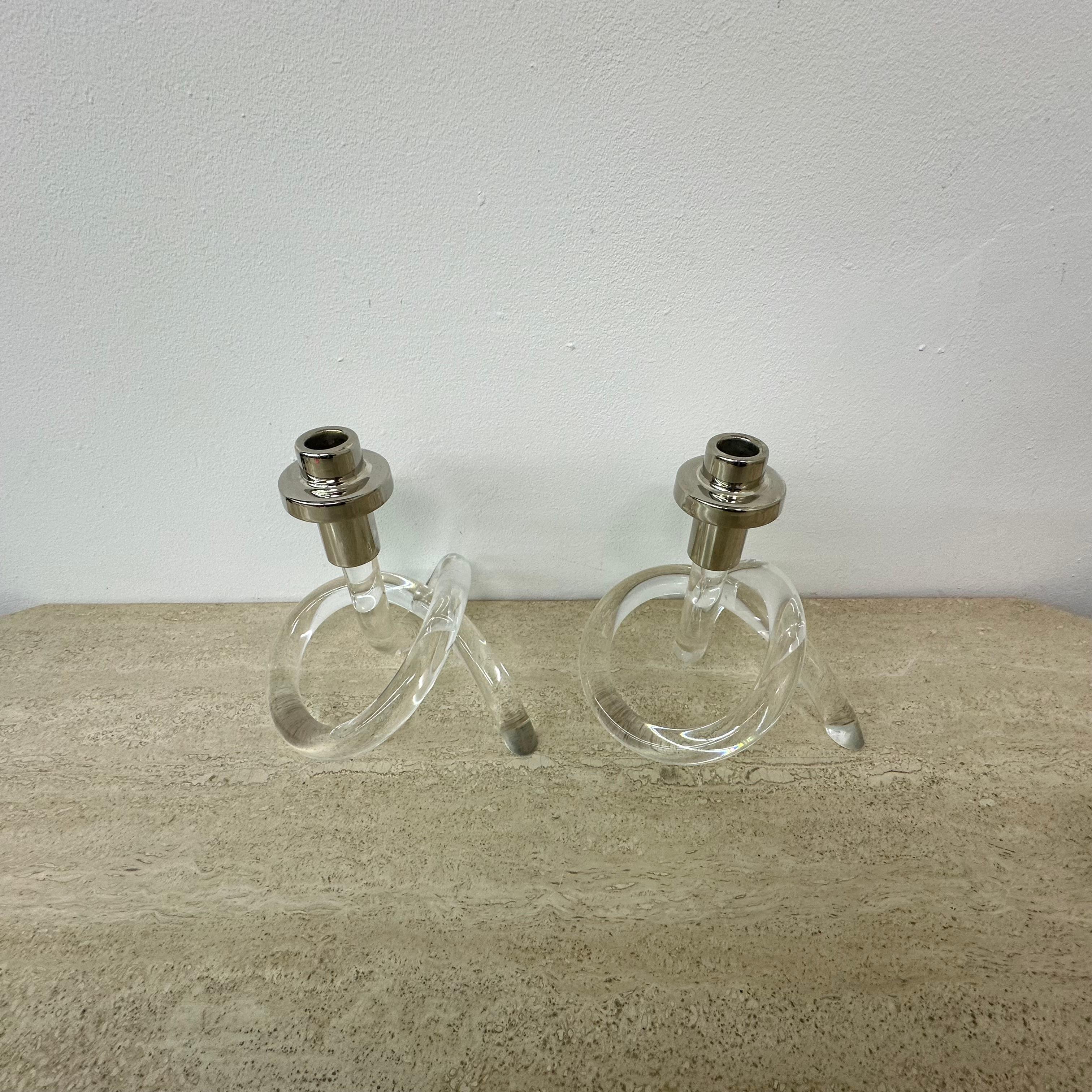 Set di 2 candele in lucite di metà secolo Dorothy Thorpe Pretzel, anni '40 in vendita 1