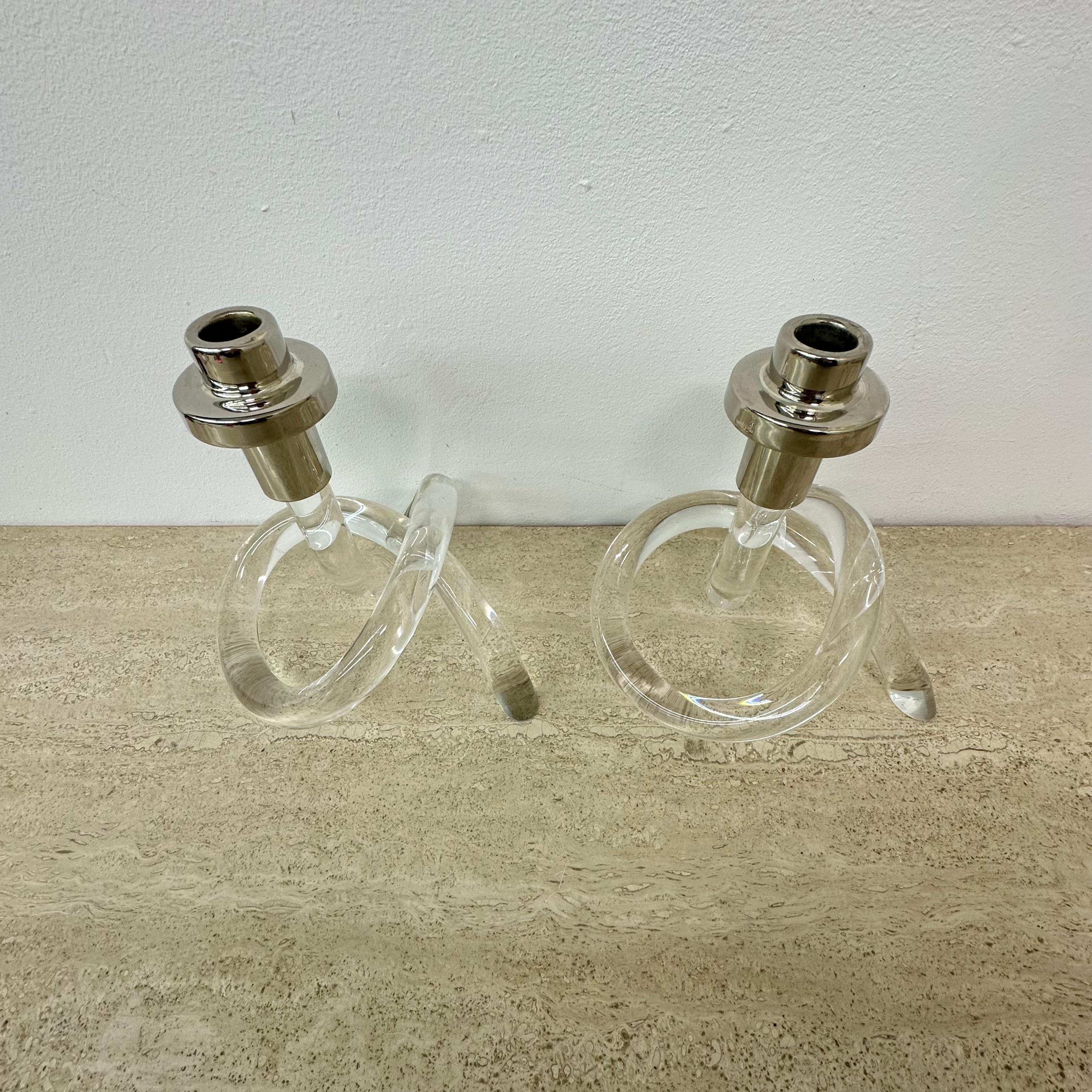 Set di 2 candele in lucite di metà secolo Dorothy Thorpe Pretzel, anni '40 in vendita 2