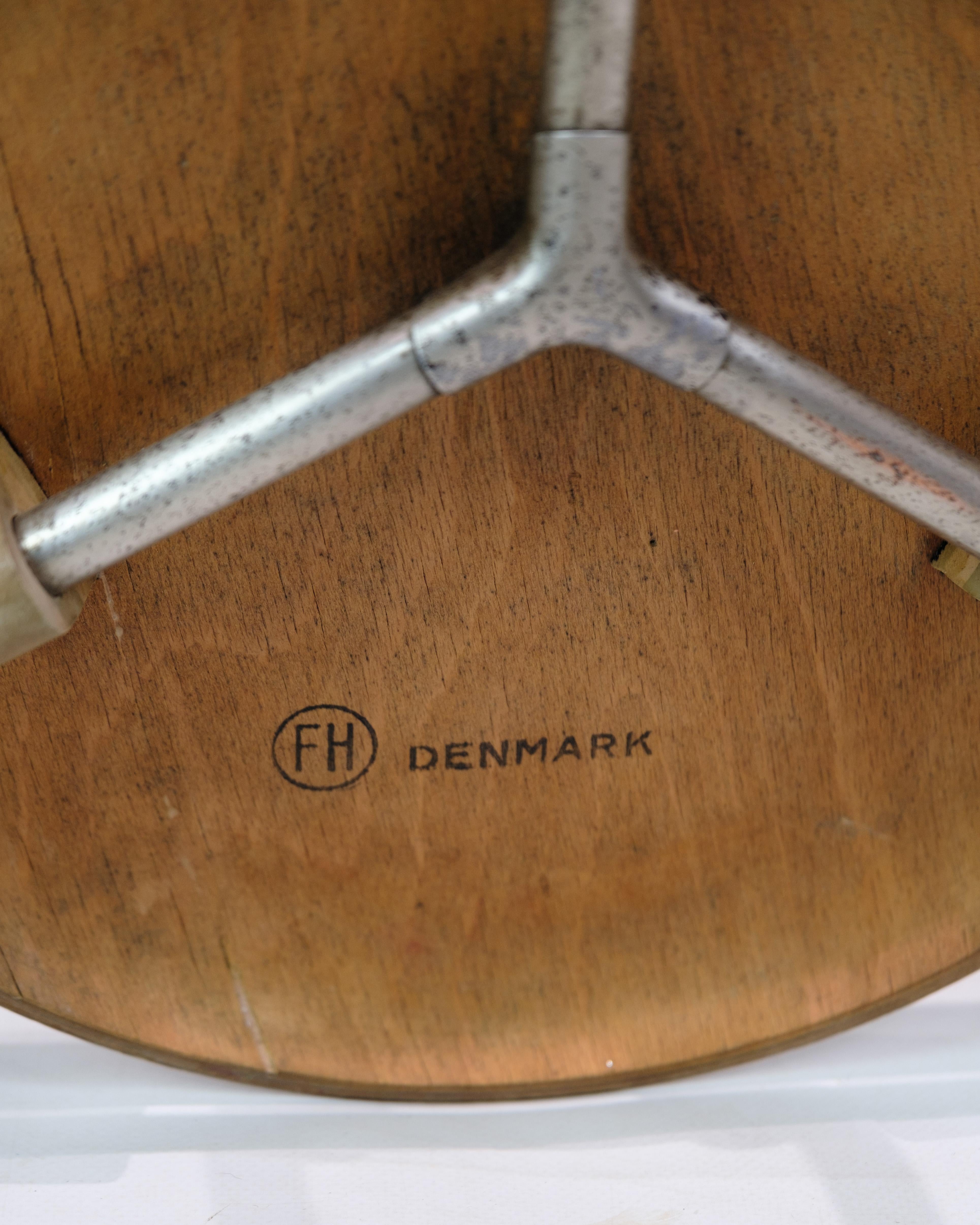 Set Of 2 Dot Stools Model 3170 Made In Teak By Arne Jacobsen For Fritz Hansen For Sale 3