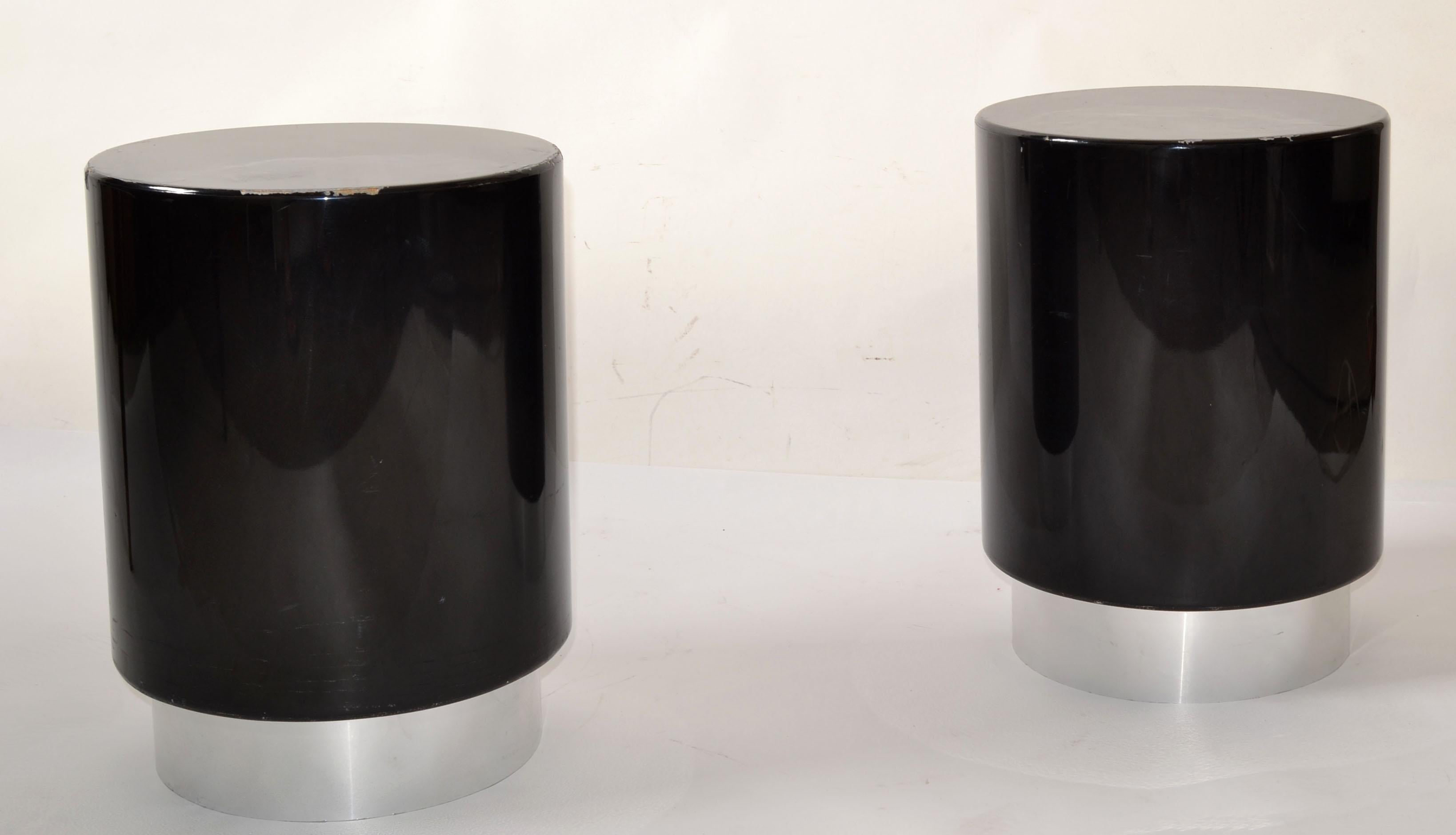 Set of 2 Drum Drink Tables Black Gloss Lacquer & Chrome Base Mid-Century Modern For Sale 1