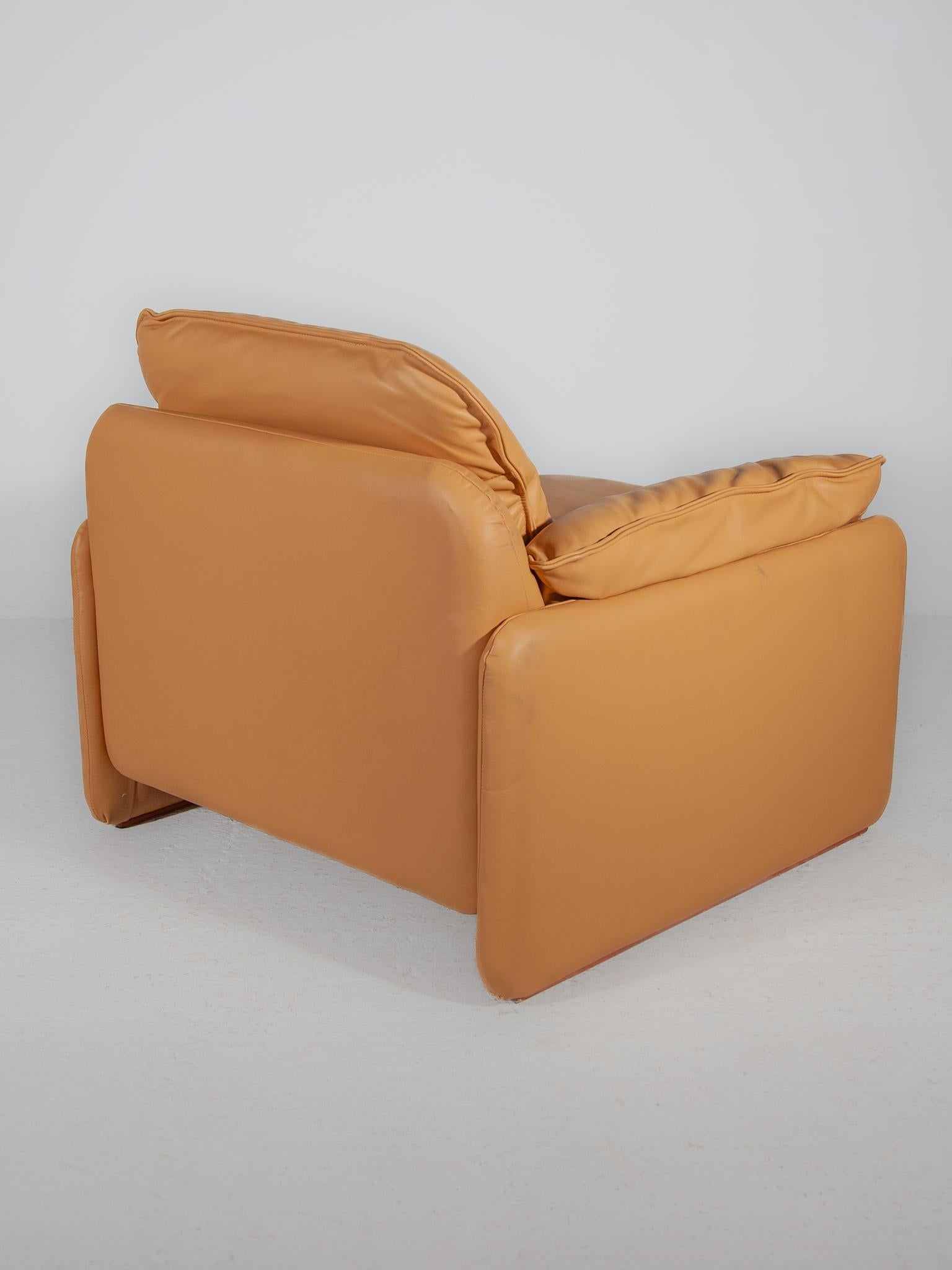 Ensemble de 2 fauteuils Ds-61 en cuir camel conçus par De Sede, 1970 en vente 4