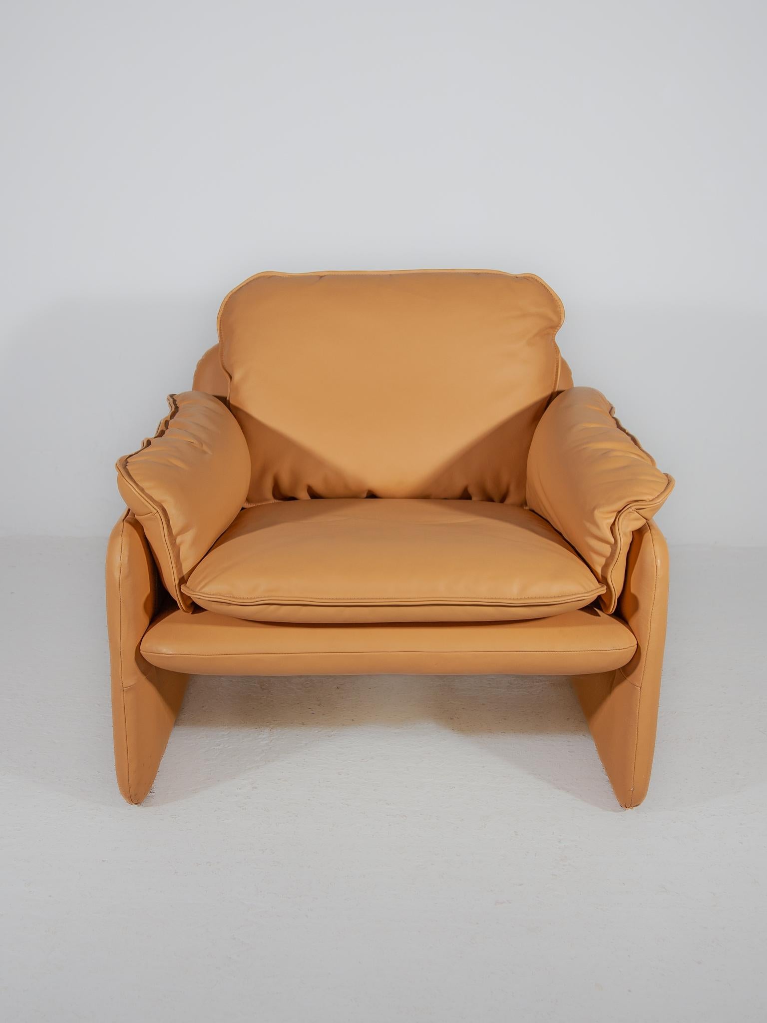Mid-Century Modern Ensemble de 2 fauteuils Ds-61 en cuir camel conçus par De Sede, 1970 en vente
