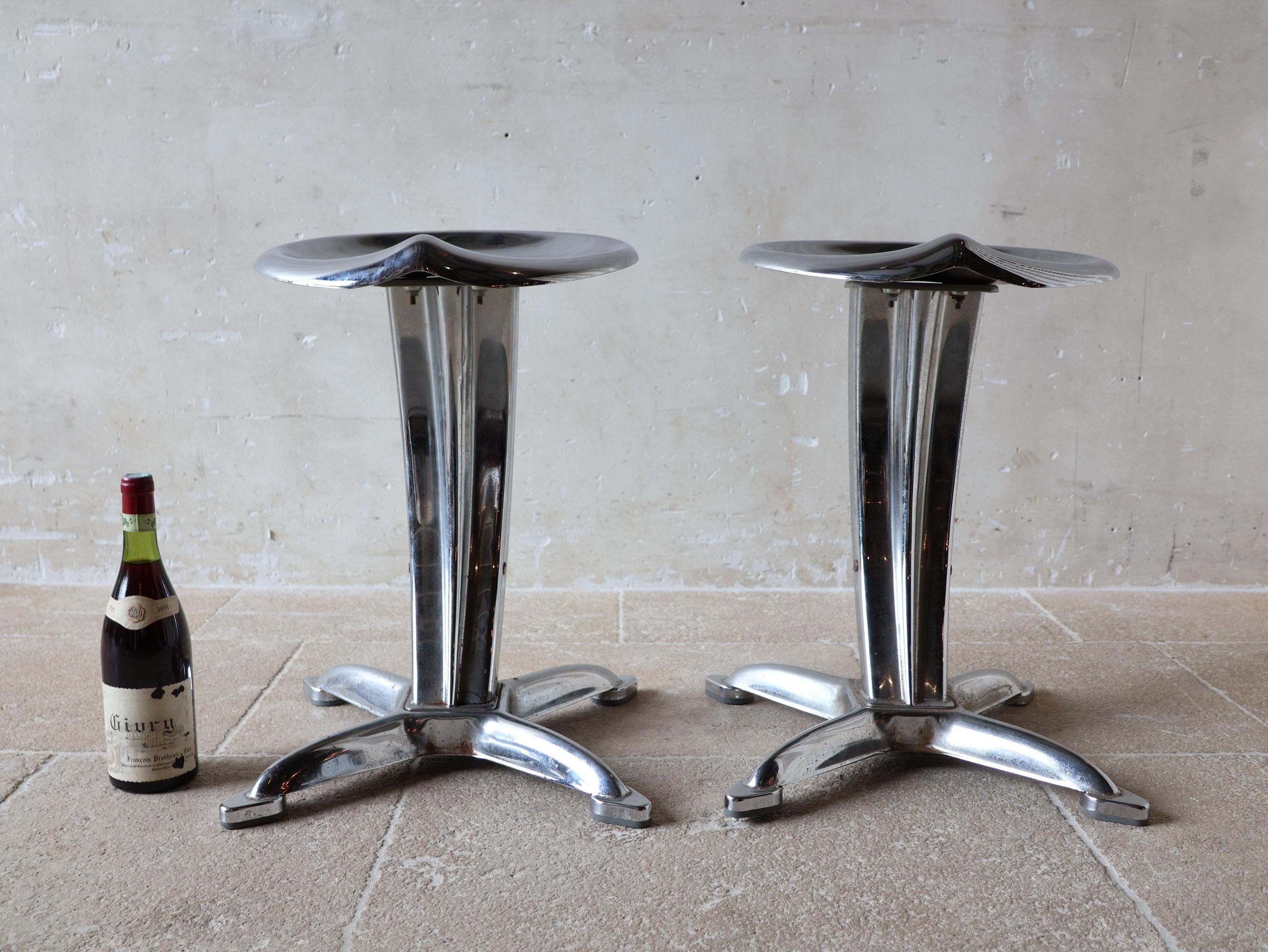 Mid-Century moderno Set di 2 sgabelli Dulton 'Lotus' - design Yasu Sasamoto in vendita
