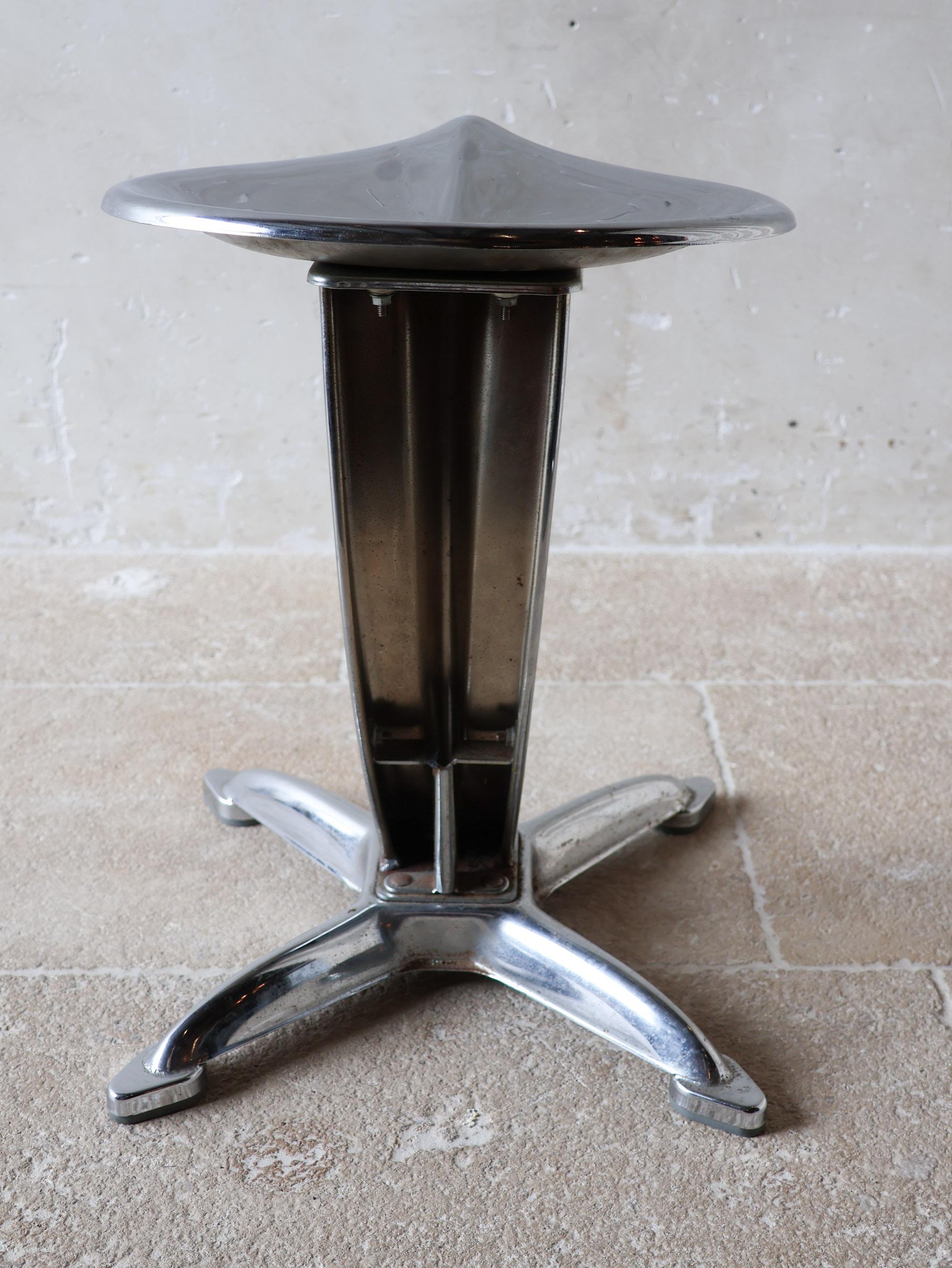 XX secolo Set di 2 sgabelli Dulton 'Lotus' - design Yasu Sasamoto in vendita