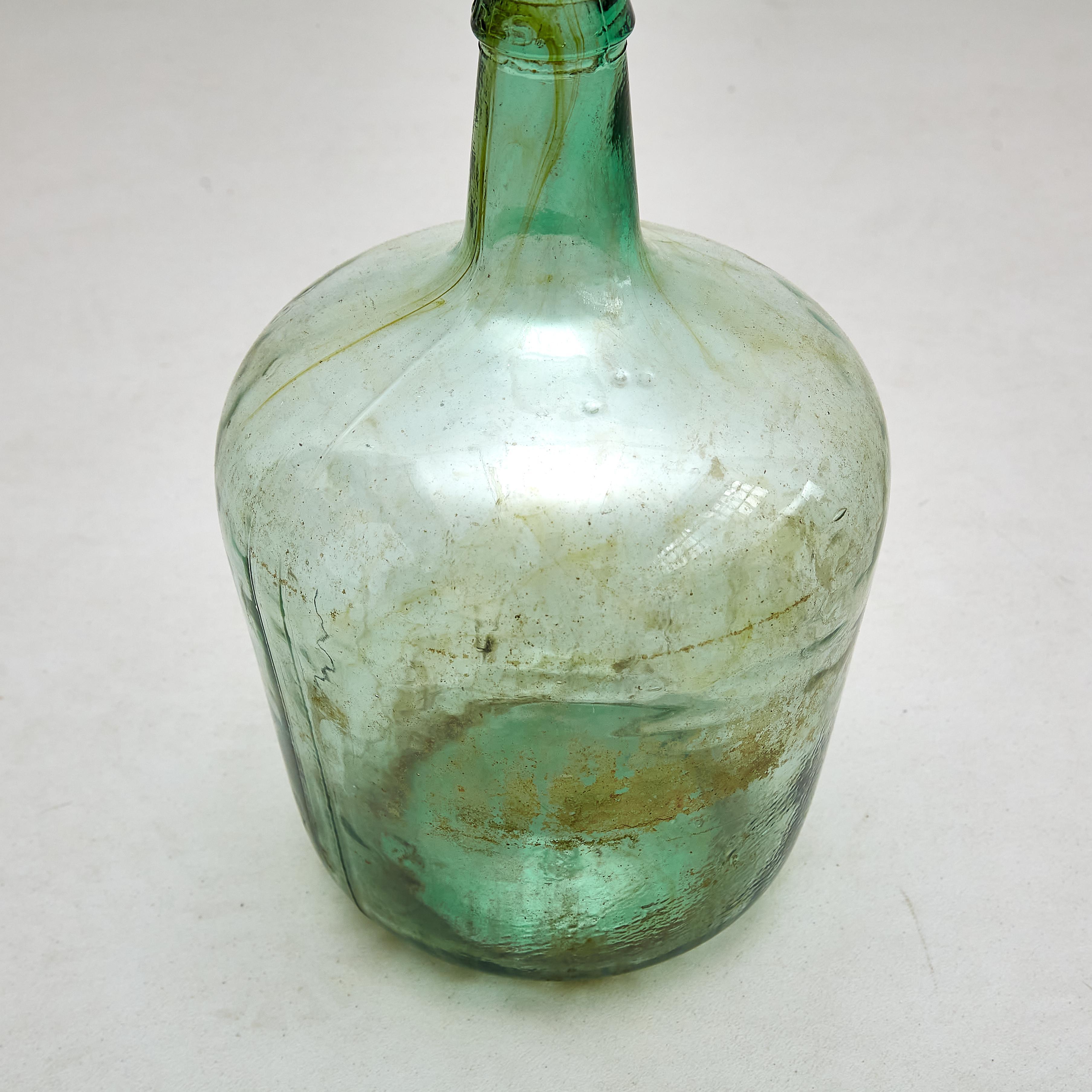 Ensemble de 2 vases à bouteilles en verre espagnol du début du 20e siècle, vers 1940 en vente 7