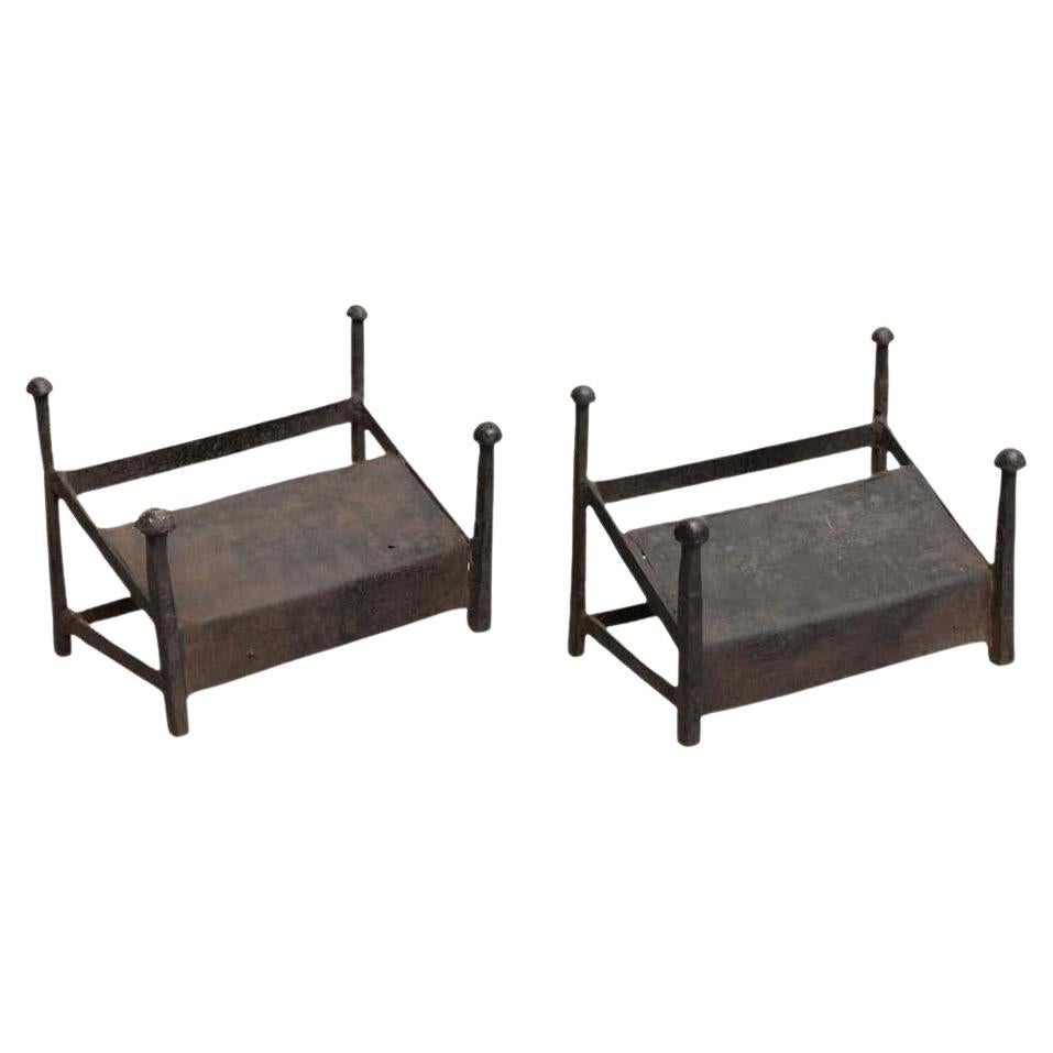 Set of 2 Early 20th Century Metal Feet Heaters