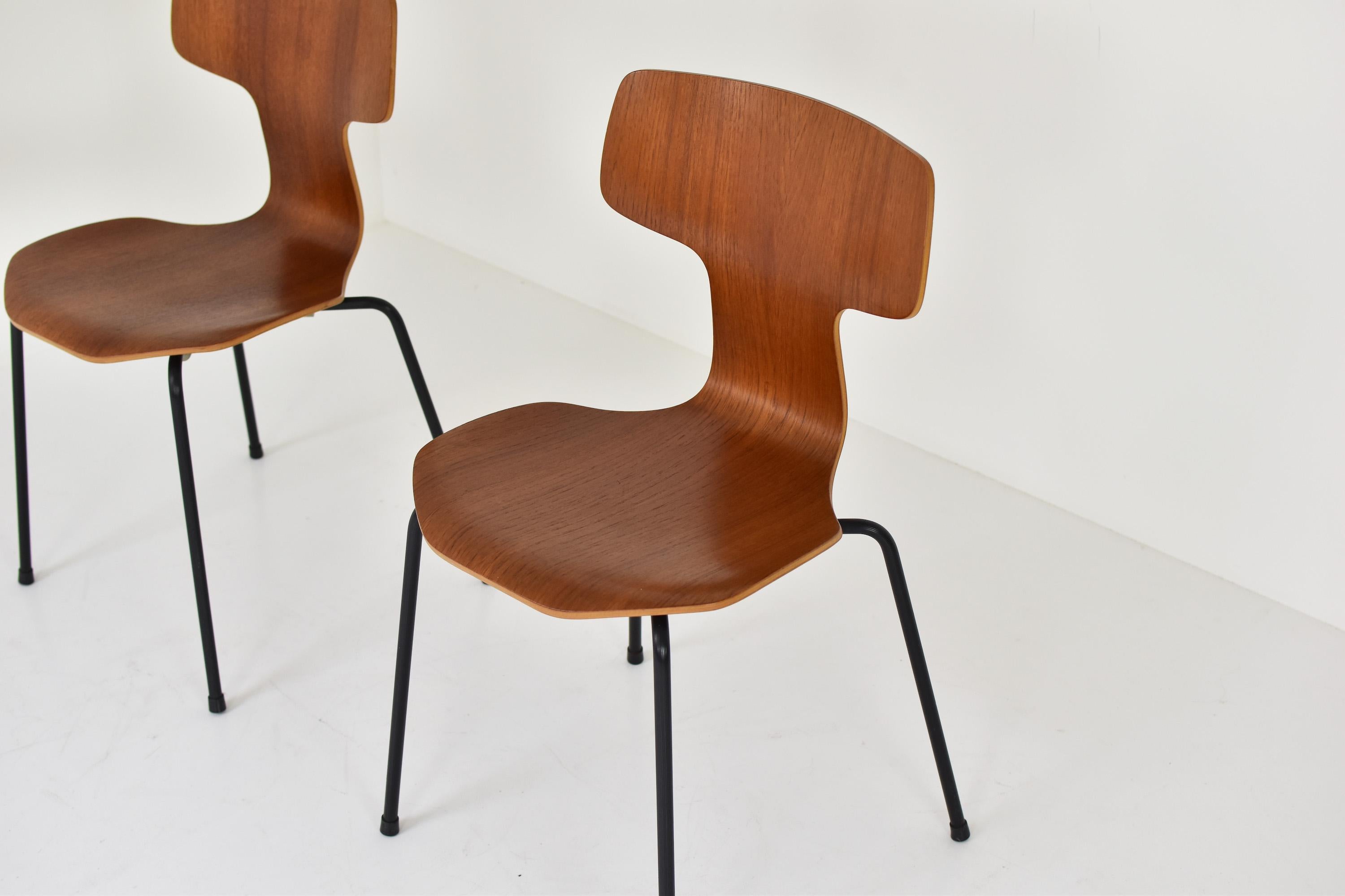 harmmer modern chair