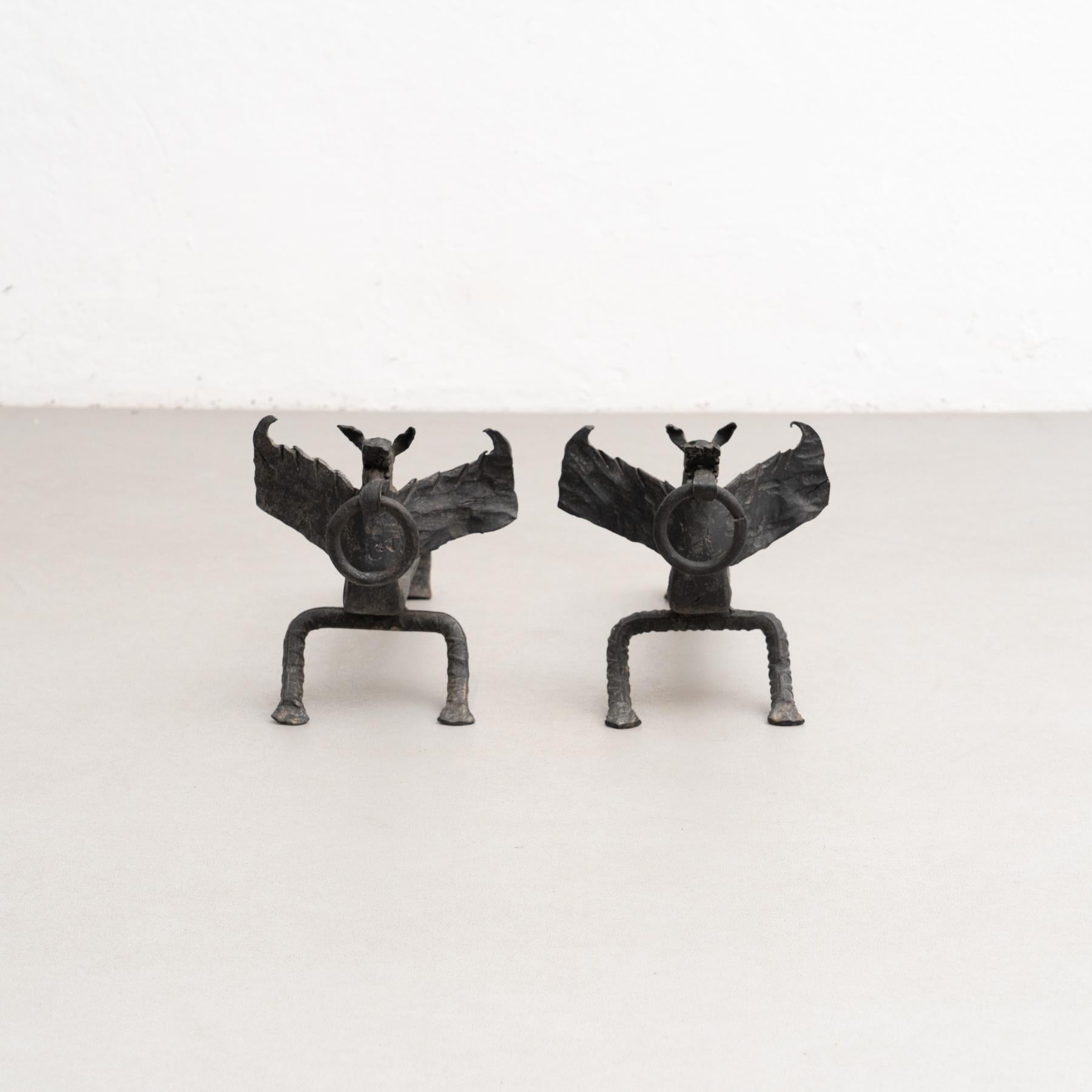 Mid-Century Modern Set of 2 Early XX Century Metal Dragon Shaped Fireplace Holders For Sale