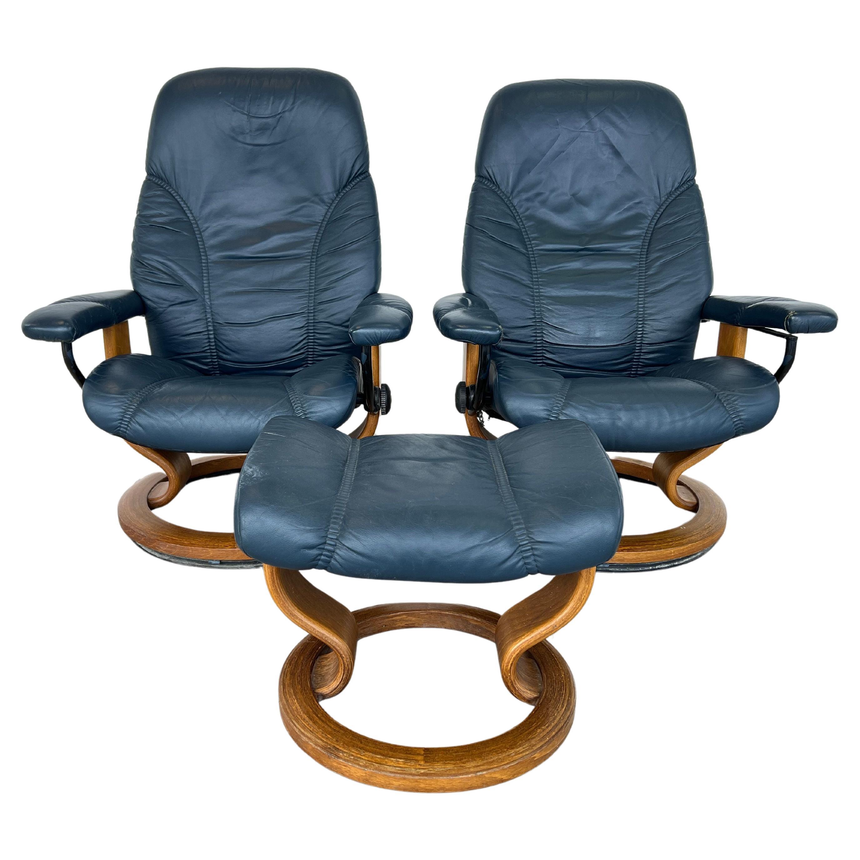 Ensemble de 2 fauteuils inclinables Ekornes "Stressless" et pouf