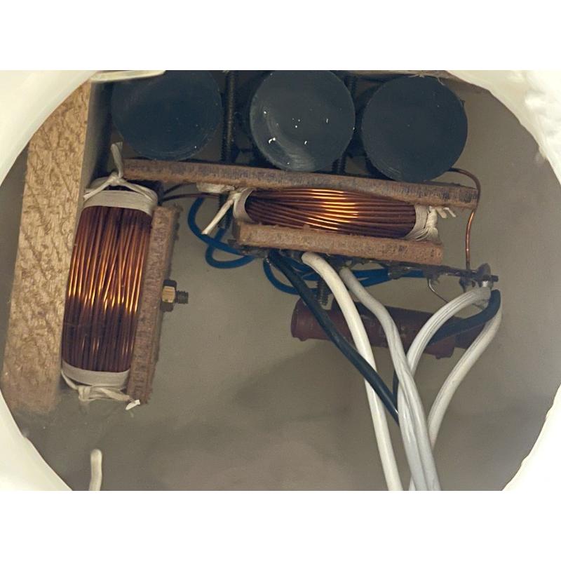XX secolo Set di 2 altoparlanti Elipson BS 404 in fibra di vetro scultorea, Francia, anni '60 in vendita