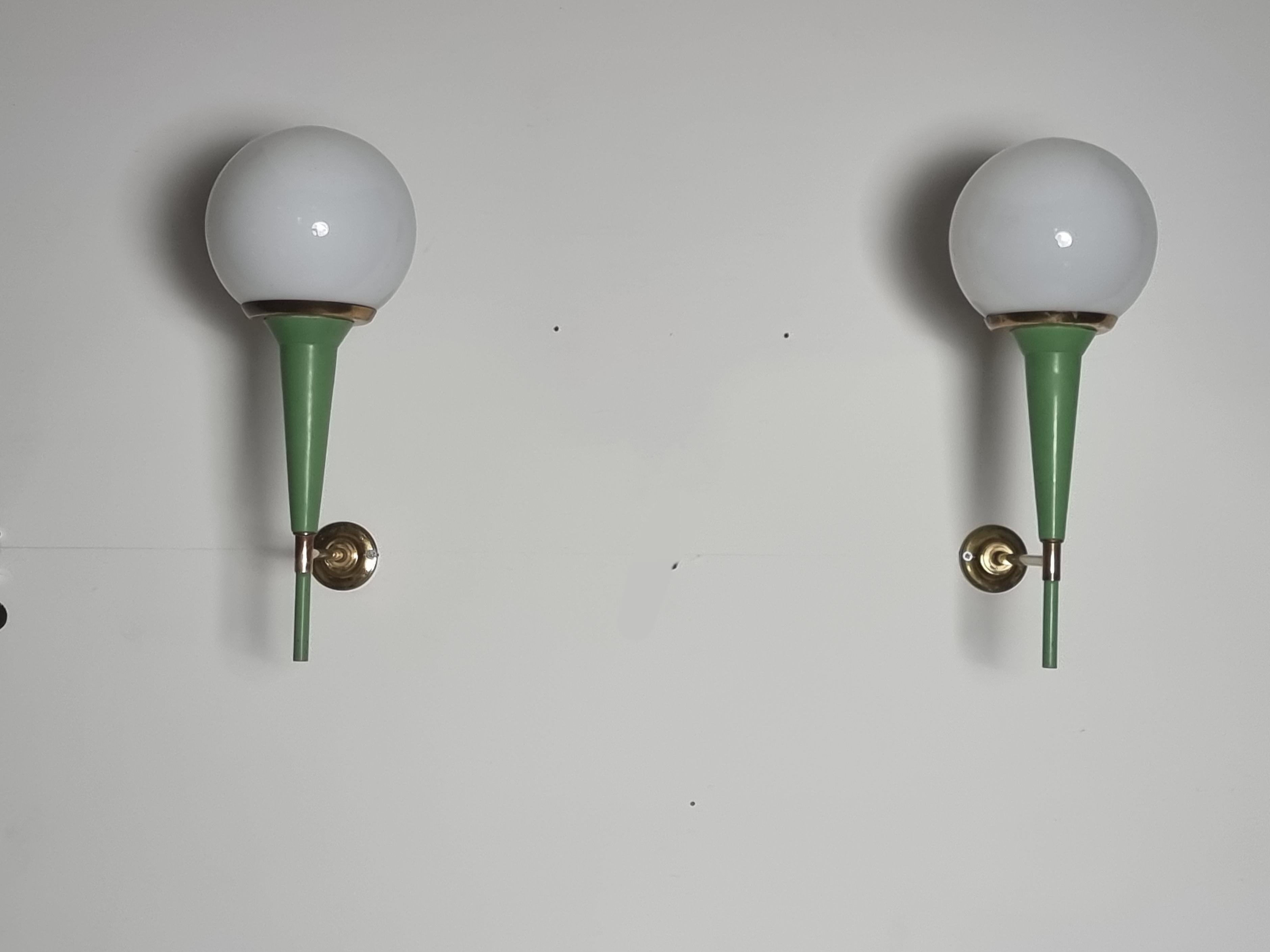 European Set of 2 Enamel and Brass Wall Lights/Scones, France, 1950s For Sale