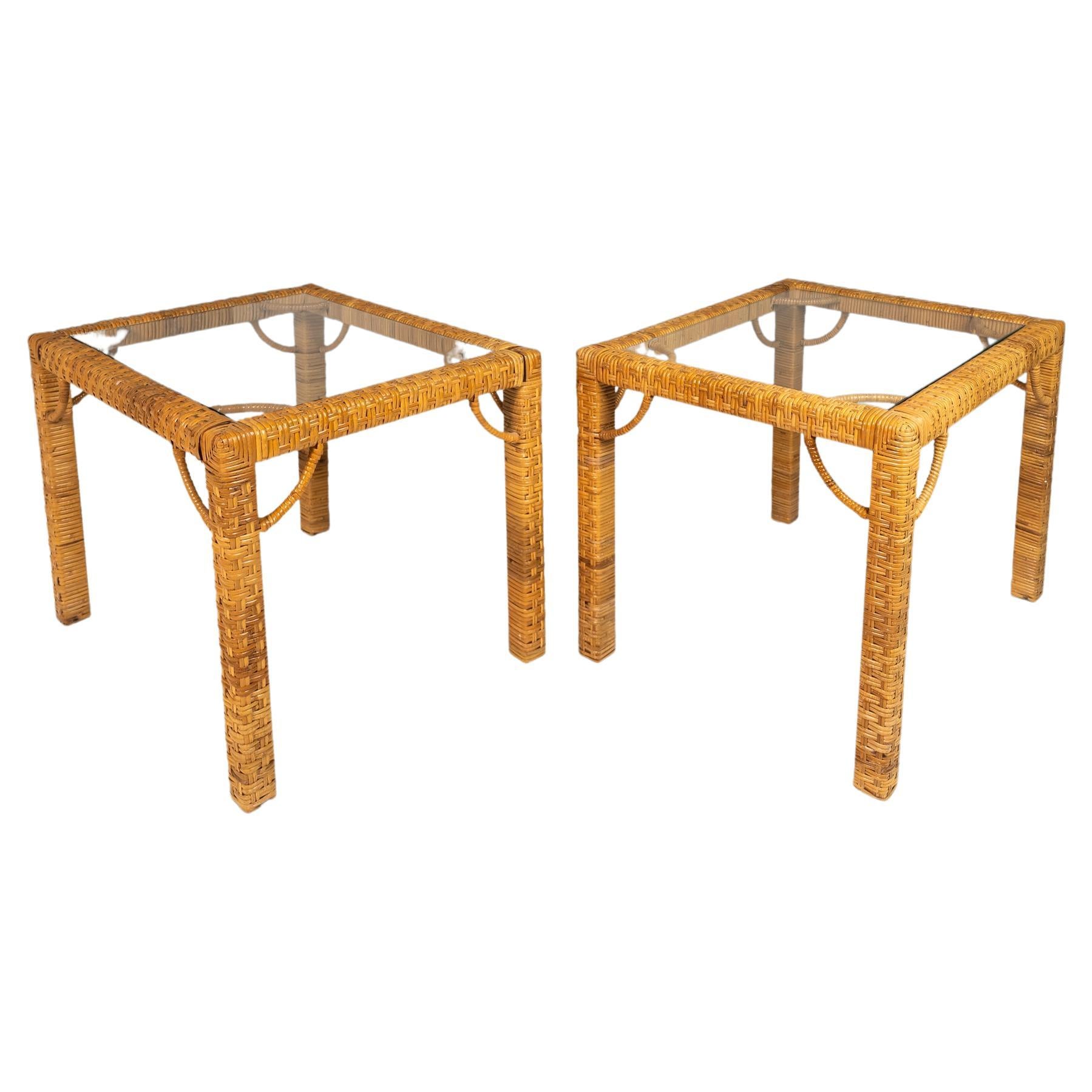 Set of 2 End Tables in Wicker w/ Glass Tops Attributed Bieckley Brothers Rattan For Sale