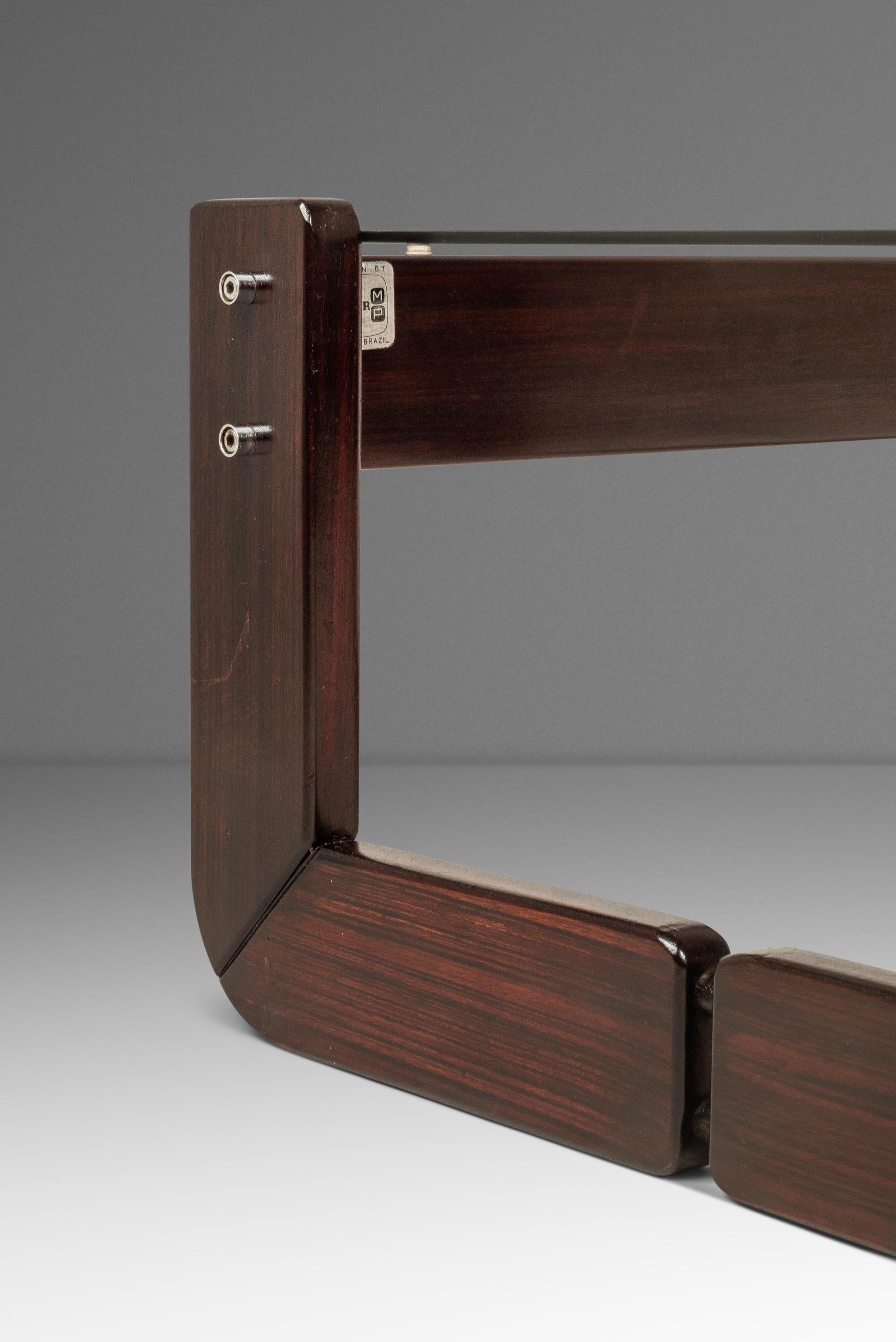 Ensemble de 2 tables d'appoint avec plateaux en verre fumé par Percival Lafer, Brésil, c. années 1970 en vente 4