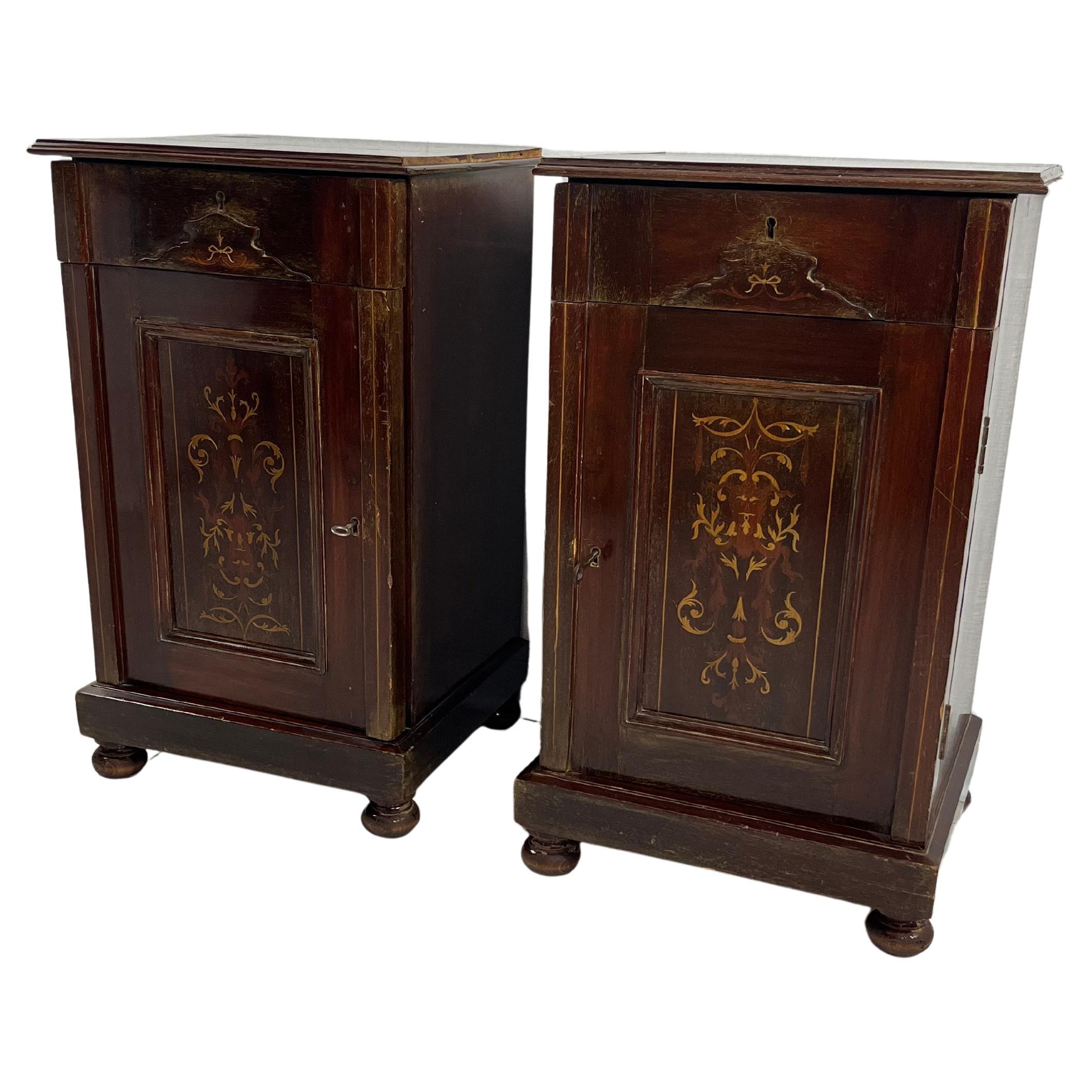Set Of 2 English Edwardian Bedside Tables With Inlays, 1930s For Sale