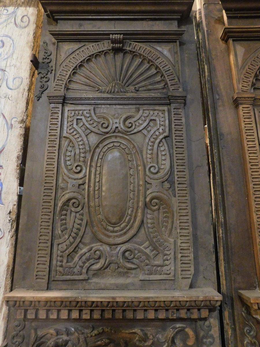 juego de 2 puertas de entrada, puertas principales de madera de nogal ricamente tallada, Italia en venta 1