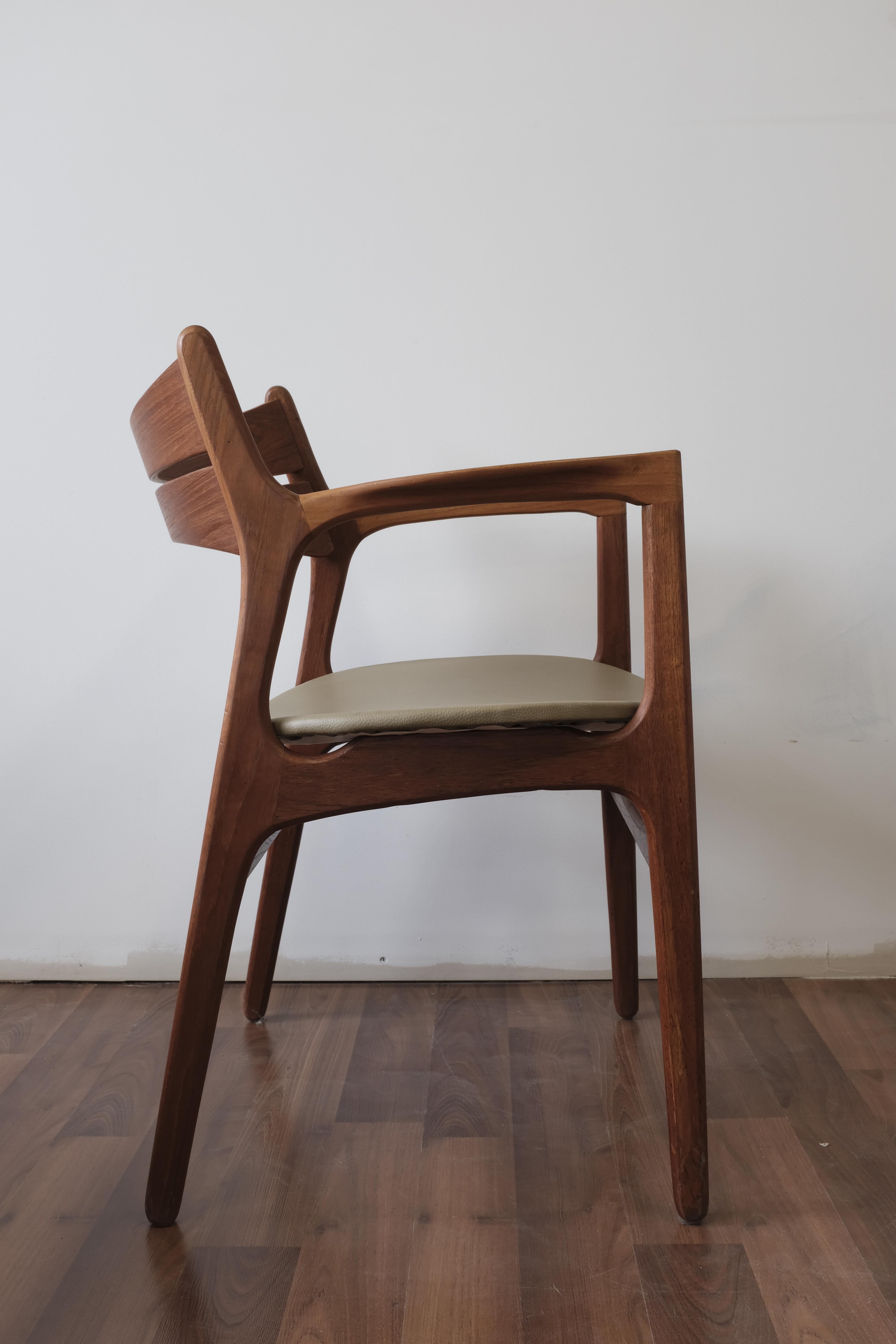 Scandinavian Modern Set of 2 Erik Buch Teak Armchairs For Sale
