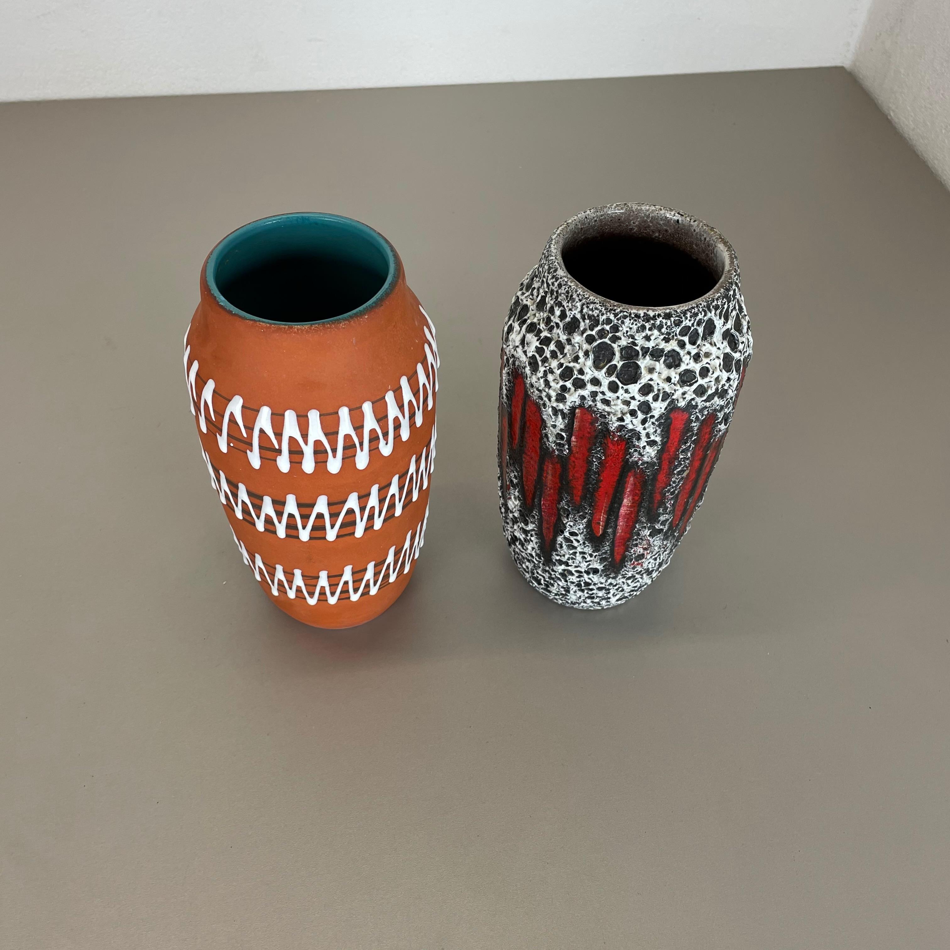 Set of 2 Extraordinary Zig Zag Pottery Fat Lava Vase by Scheurich, Germany, 1970 In Good Condition In Kirchlengern, DE
