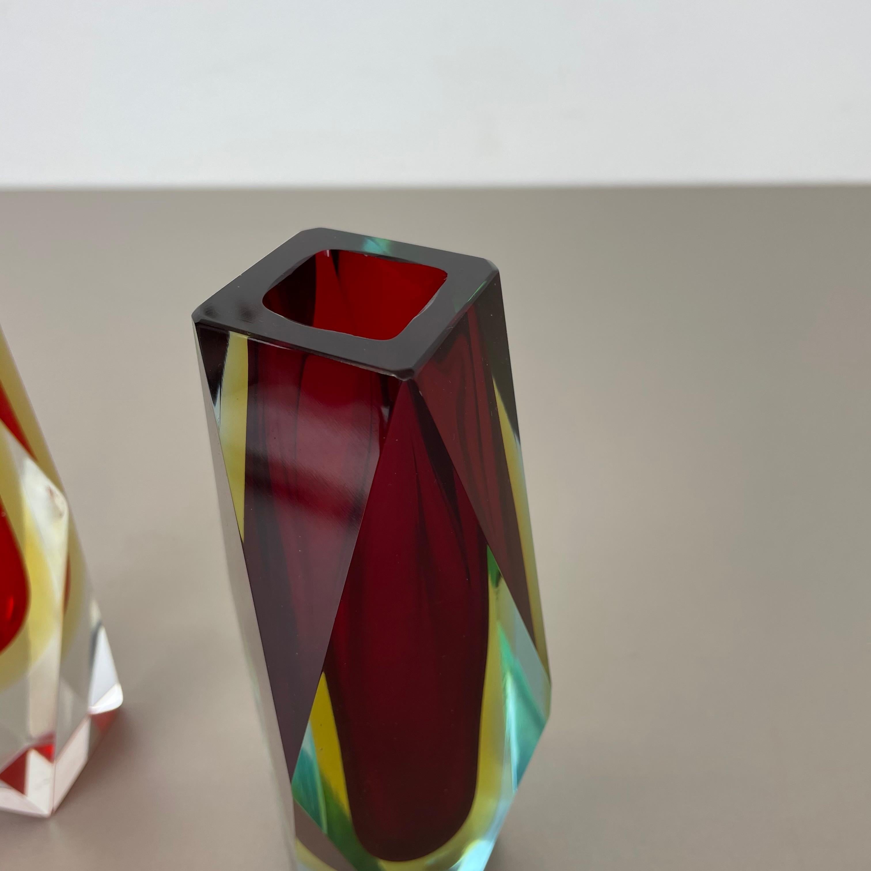 Satz von 2 Vasen aus facettiertem Murano Glass Sommerso Entworfen von Flavio Poli Italien, 1970er Jahre im Angebot 8