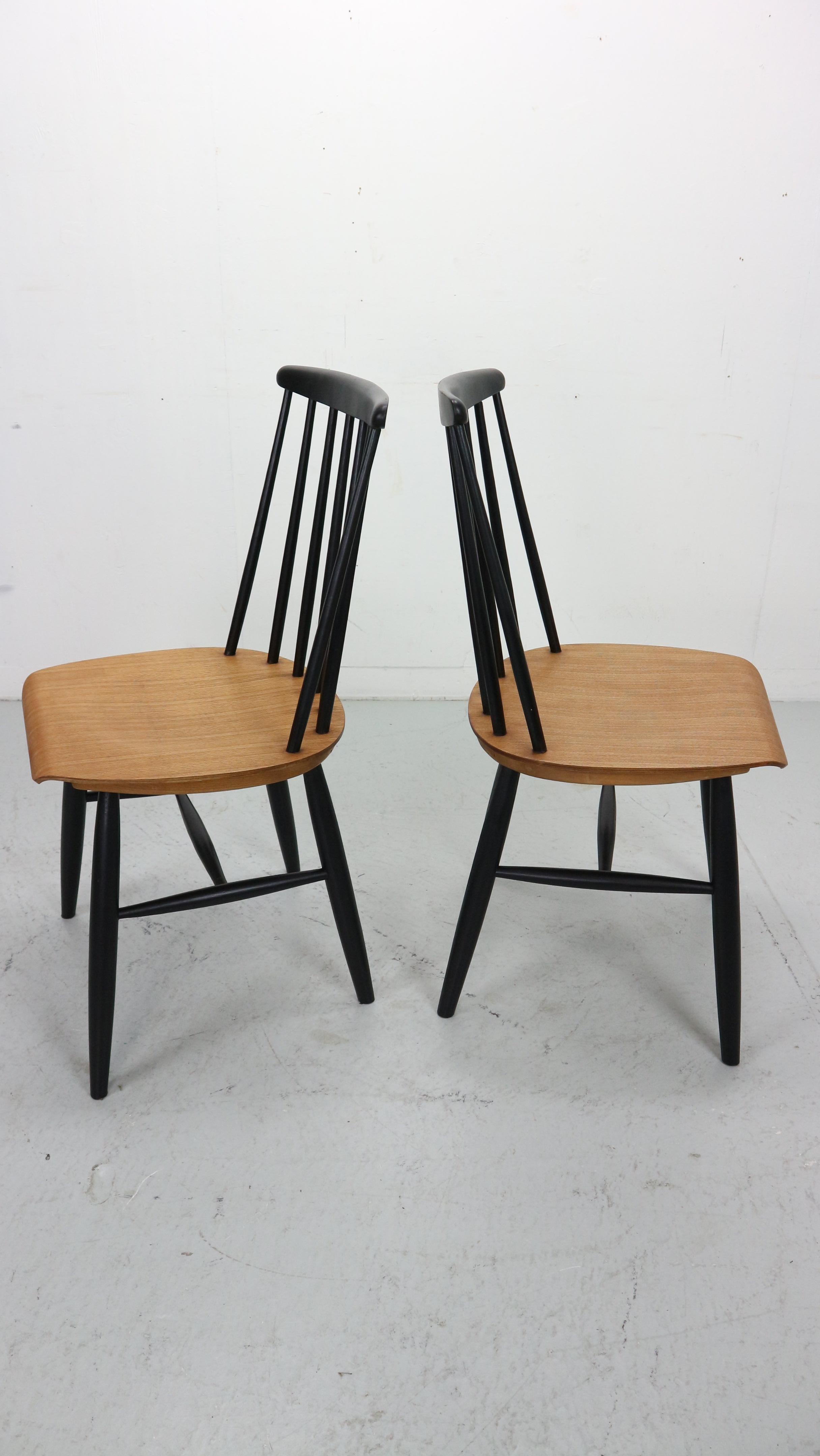 Set of 2 Fanett Dining Chairs by Ilmari Tapiovaara, Finland 5