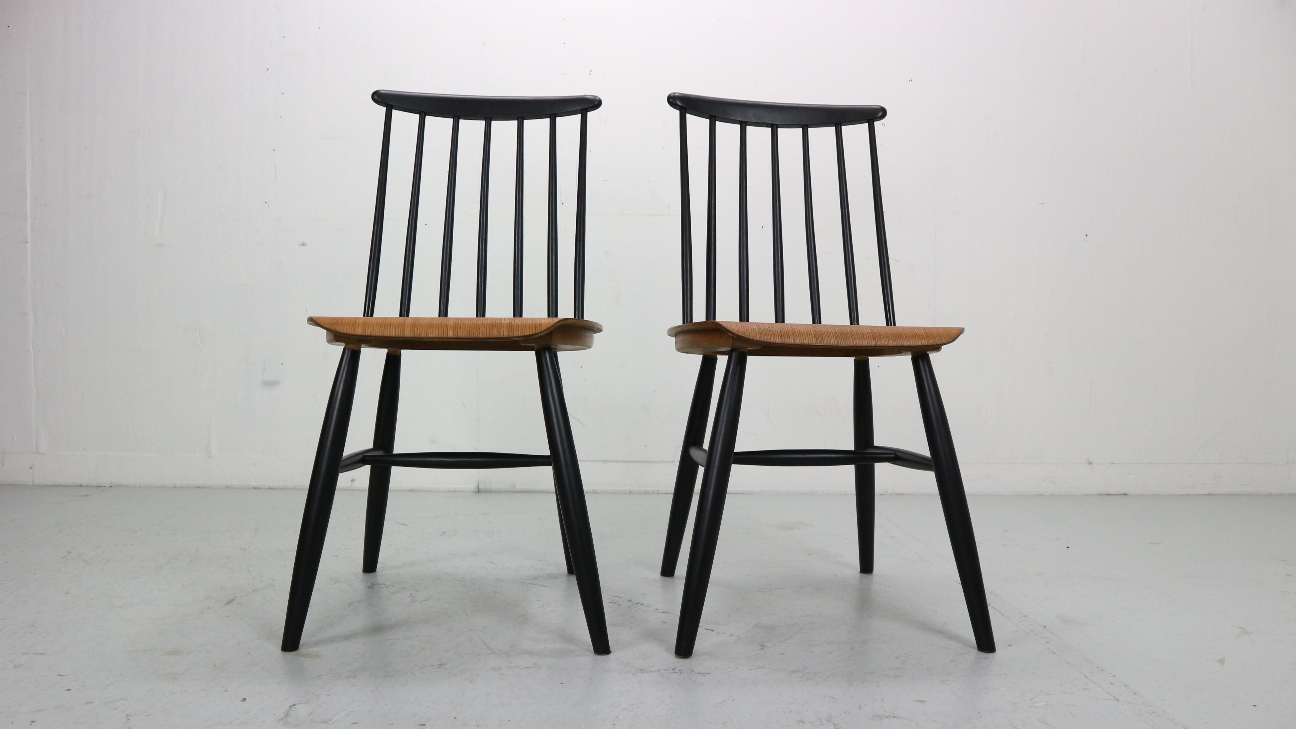 Mid-Century Modern Set of 2 Fanett Dining Chairs by Ilmari Tapiovaara, Finland