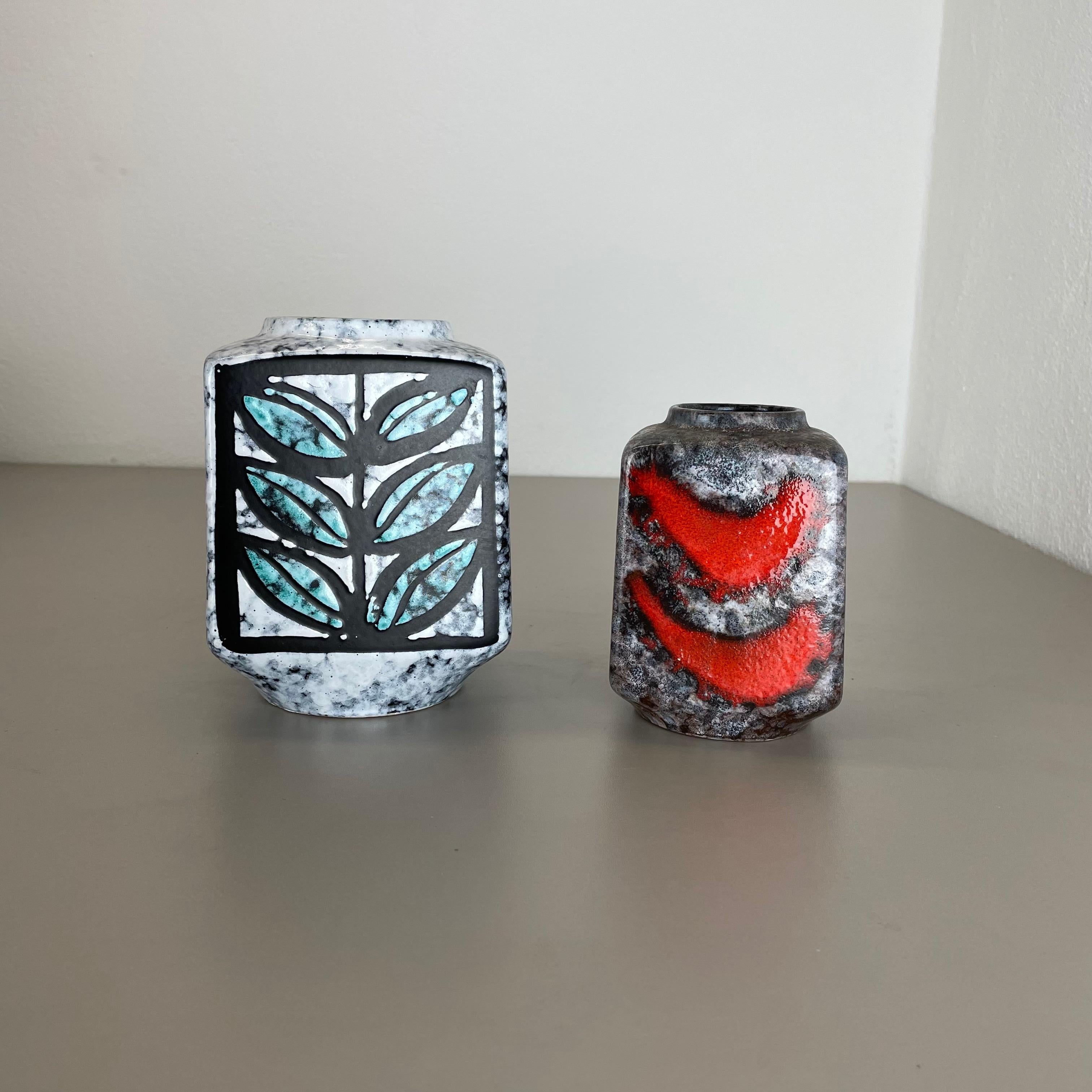 Mid-Century moderno Set di 2 vasi in ceramica Lava Grassa di Strehla Ceramic, DDR Germania, anni '70 in vendita