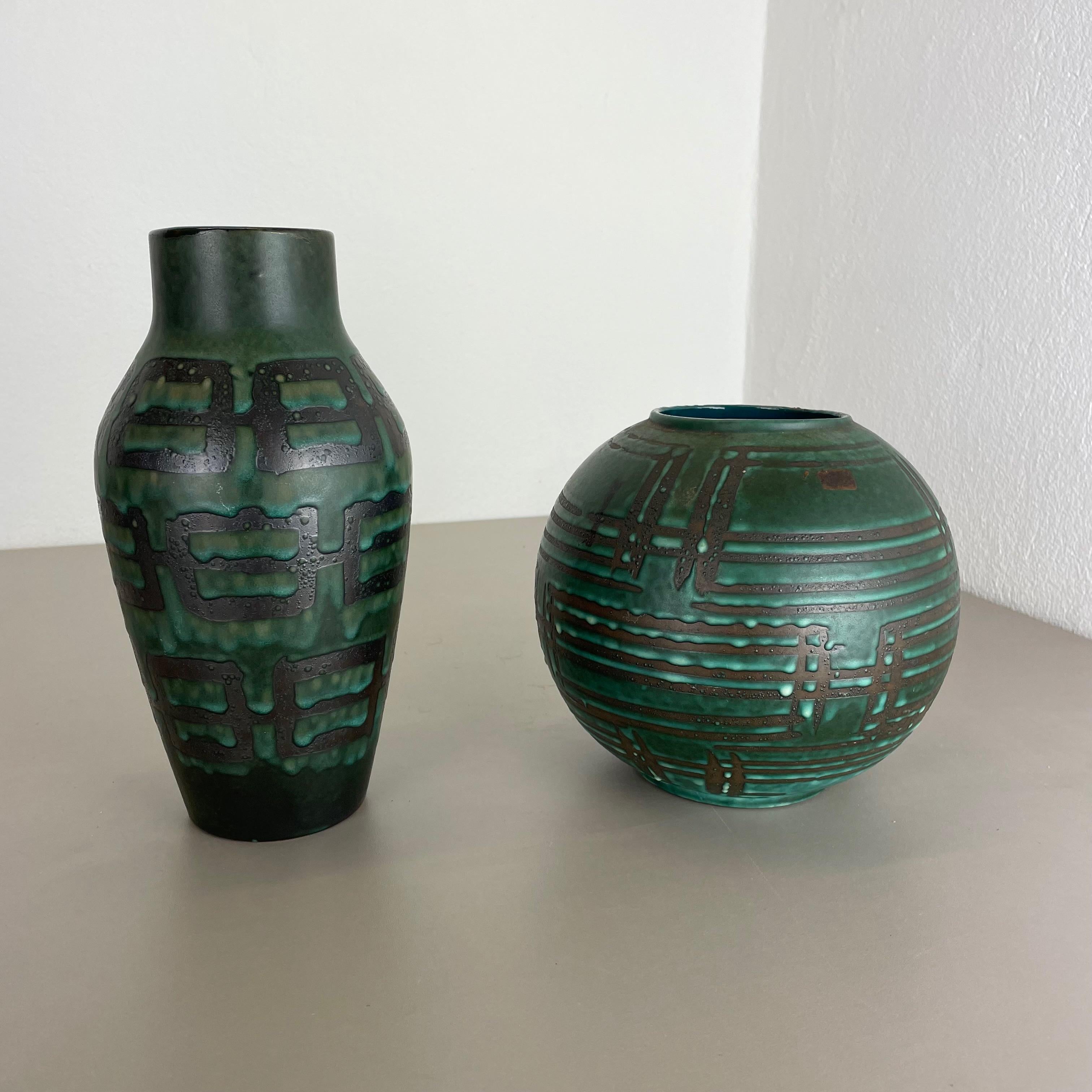 Mid-Century Modern Set of 2 Fat Lava Pottery Vases Heinz Siery Carstens Tönnieshof, Germany, 1970s For Sale