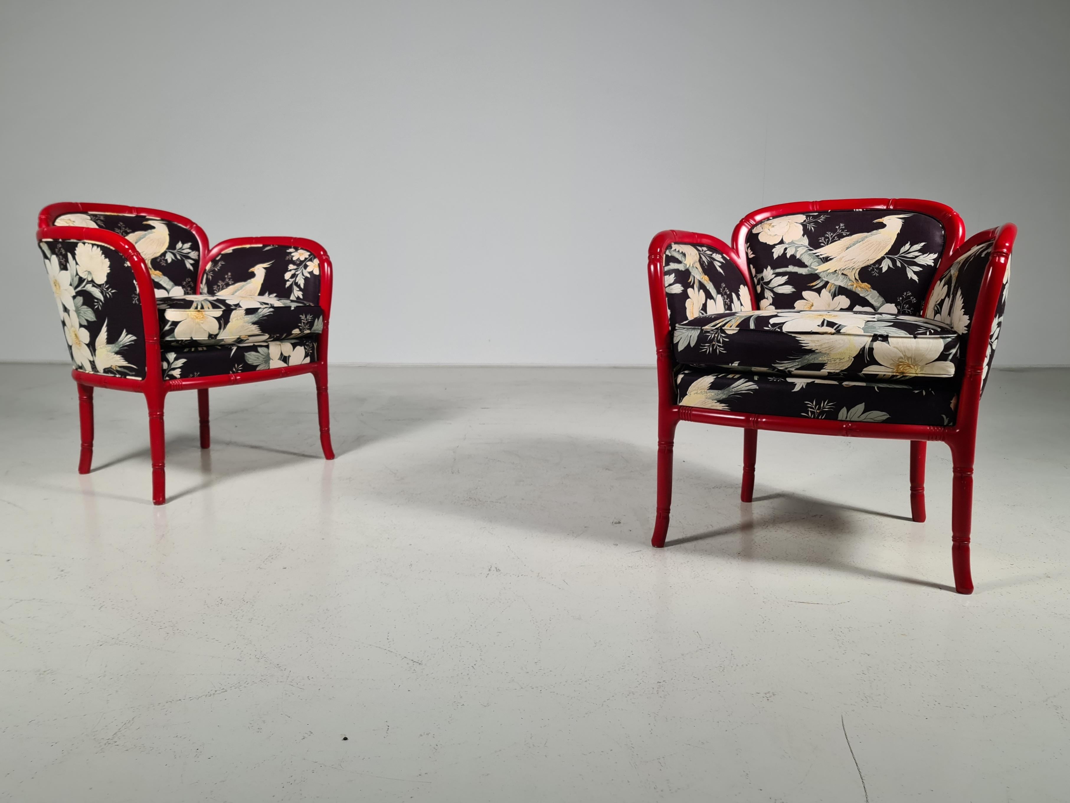 Ensemble de 2 fauteuils club en faux bambou avec tissu de style japonais, France, années 1960 Bon état - En vente à amstelveen, NL