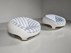 Set of 2 Fiberglass Pod Lounge/Outdoor Chairs by Mario Sabot, 1960s