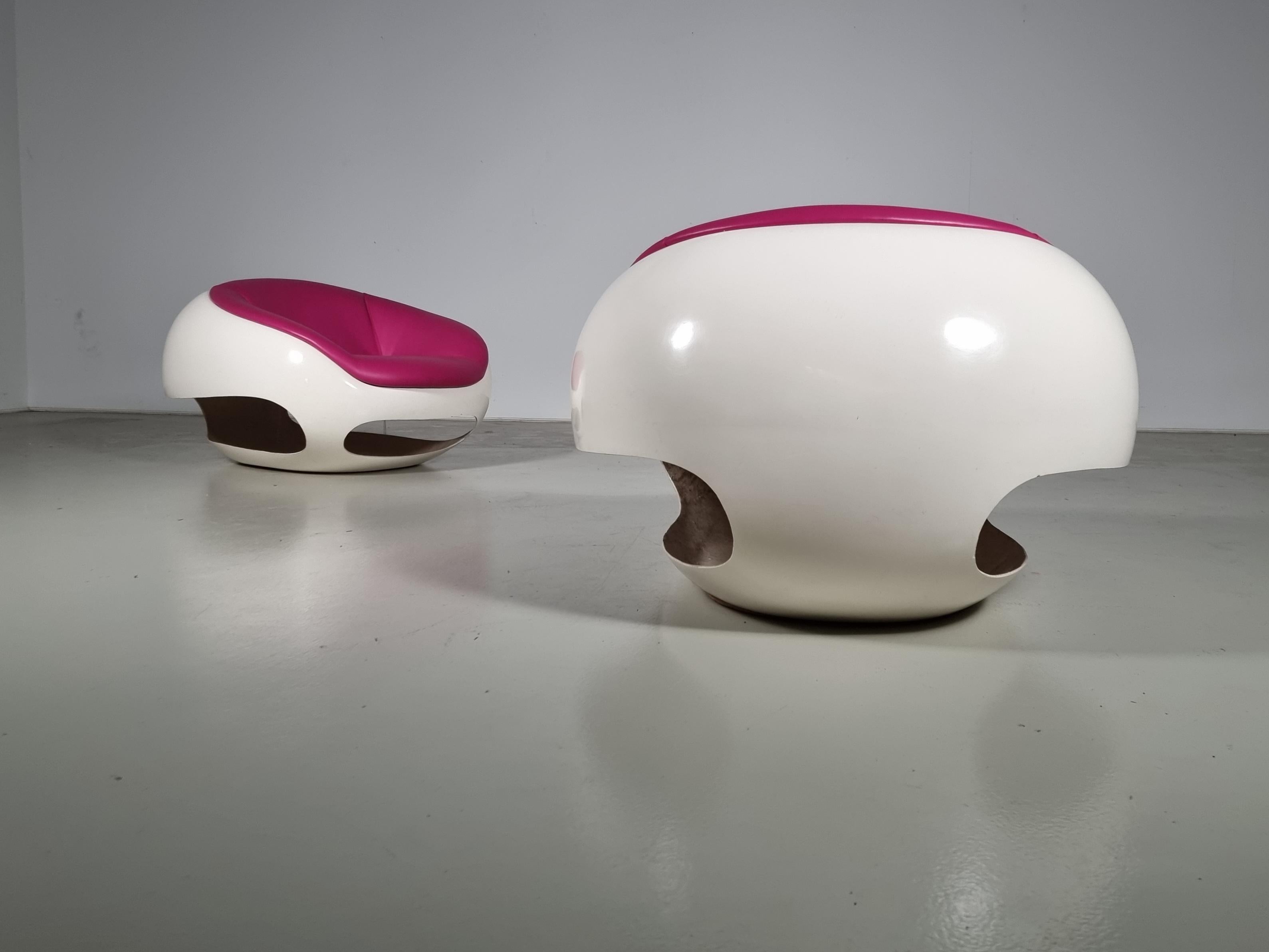 italien Ensemble de 2 chaises longues Pod en fibre de verre de Mario Sabot, années 1960 en vente