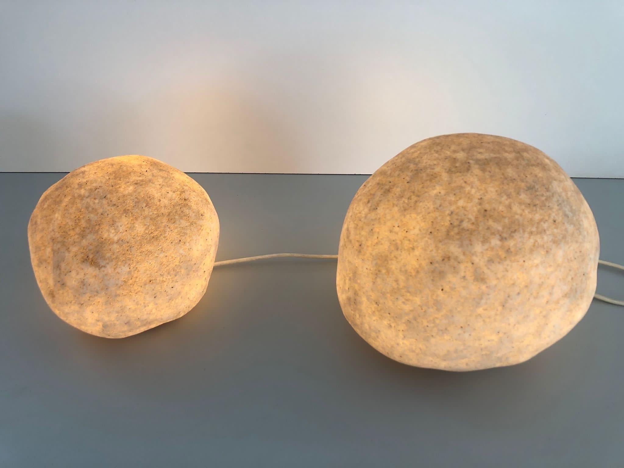 Set of 2 Fiberglass Table Lamps in Stone Form by Falkenberg, 1980s, Germany In Excellent Condition For Sale In Hagenbach, DE