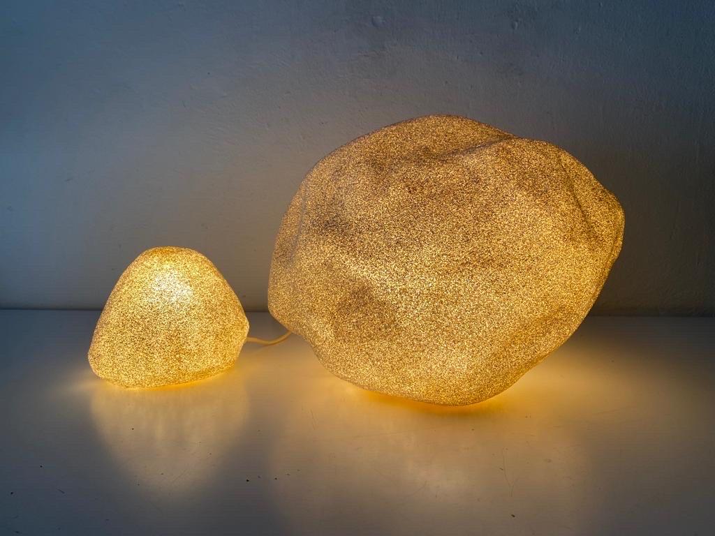 Set of 2 Fiberglass Table Lamps in Stone Form by Singleton, 1960s, Italy 11