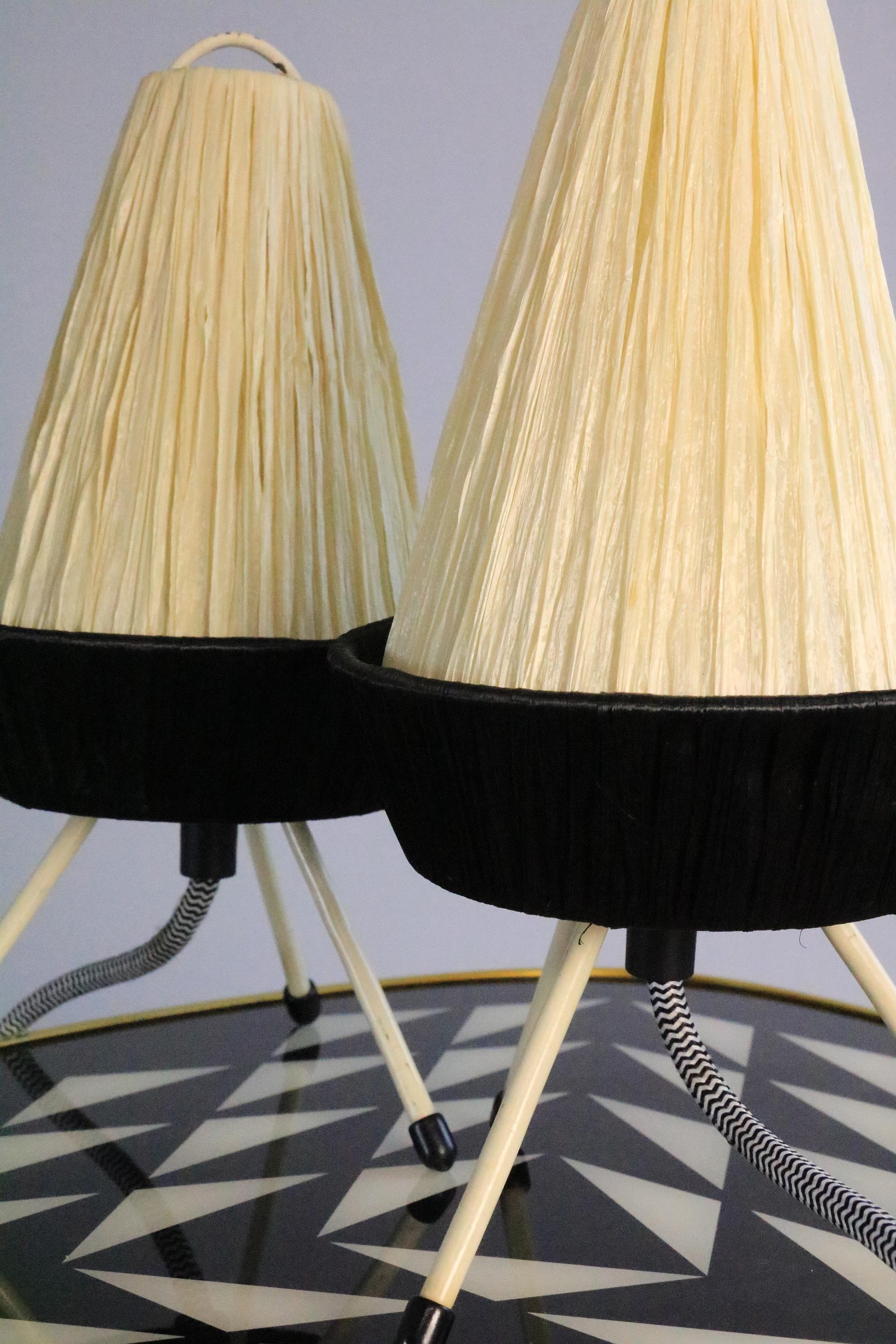 Set of 2 Filigree Table Lamps, Raffia Shade, Germany, Tripod, Midcentury For Sale 7