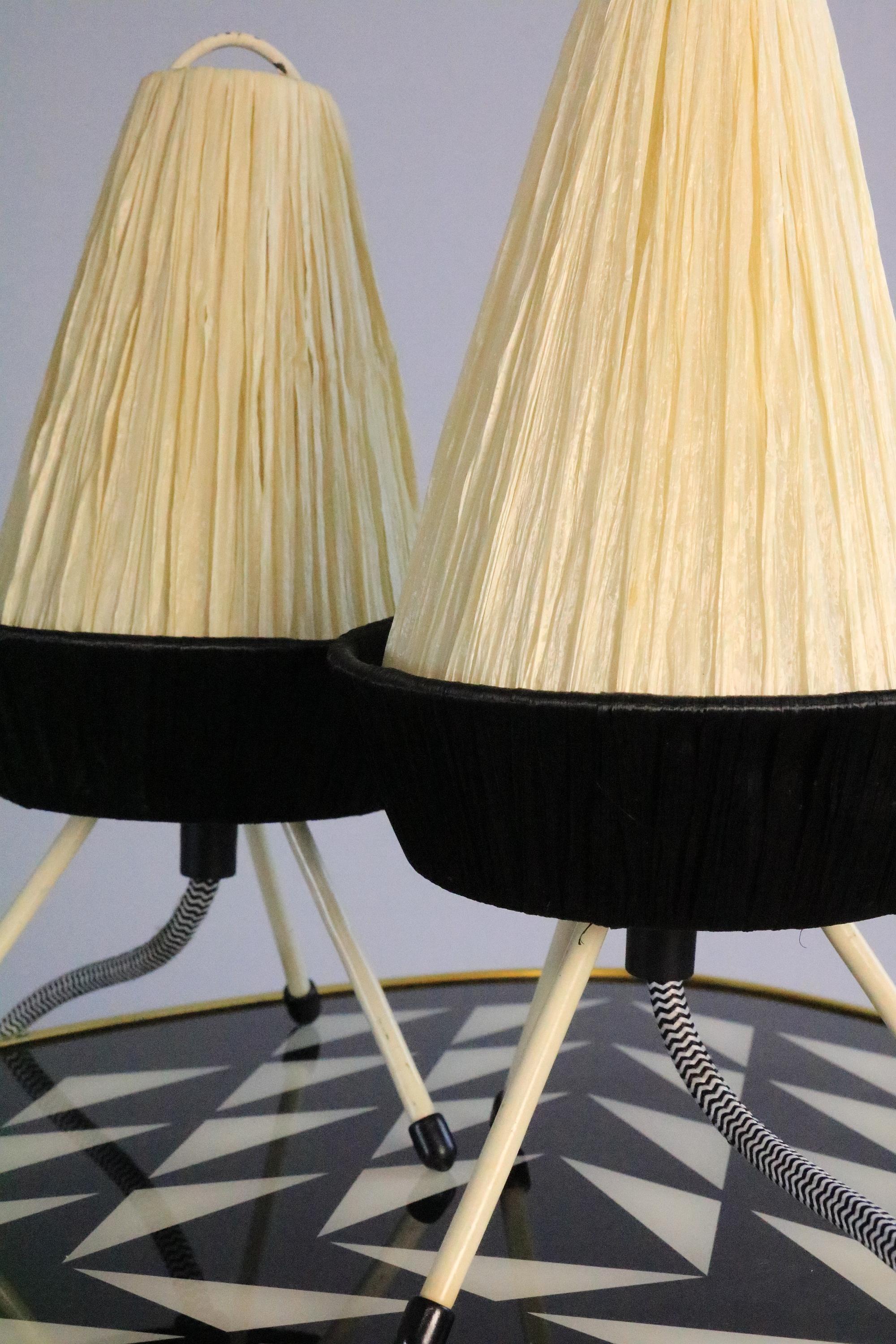 Set of 2 Filigree Table Lamps, Raffia Shade, Germany, Tripod, 1950s For Sale 7