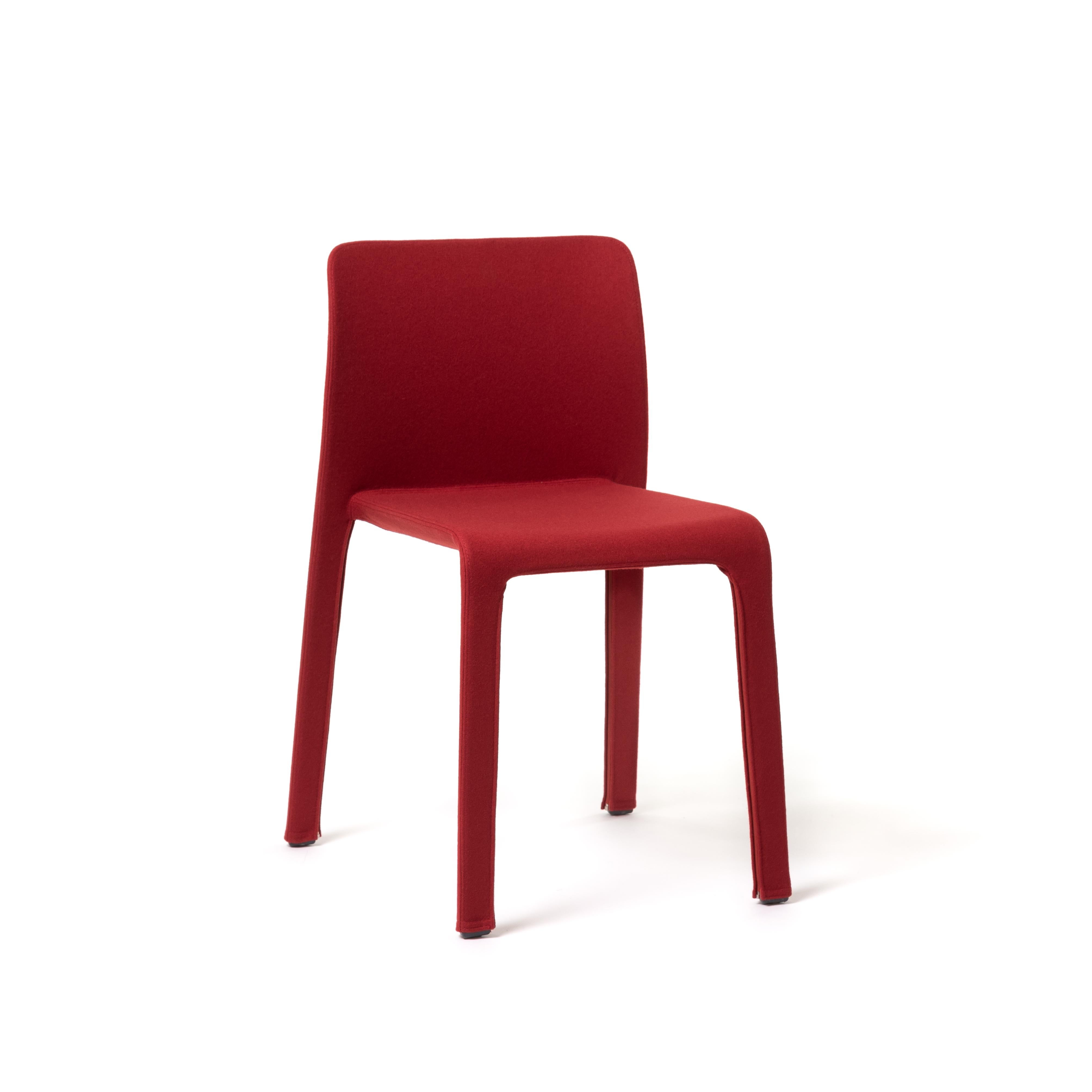 Plastique Ensemble de 2 chaises à habillées  par Stefano Giovannoni pour MAGIS en vente