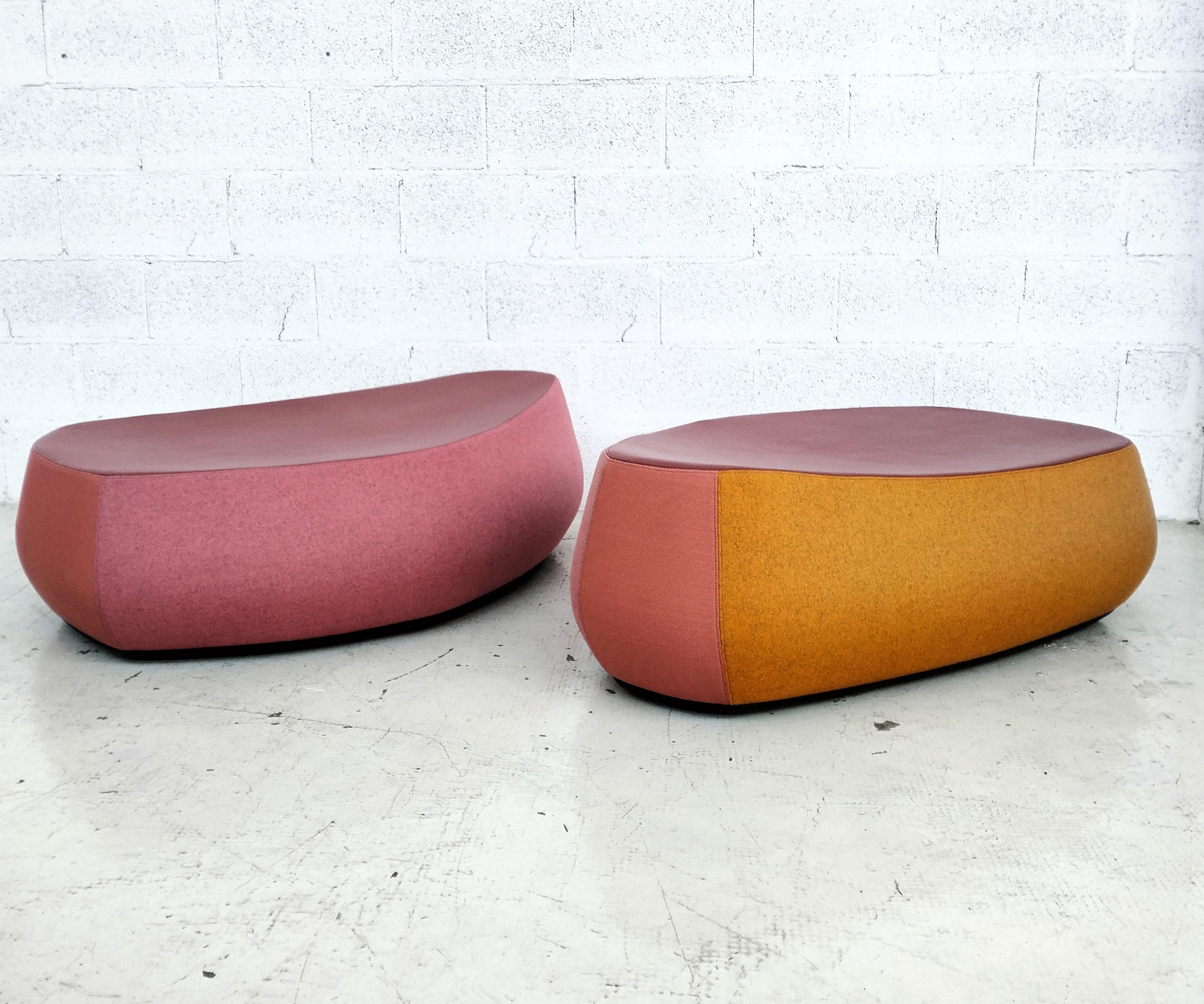 The Fjord collection was designed in 2002 by Patricia Urquiola for the Italian brand Moroso.
Urquiola, a Spanish architect and designer based in Italy, often works with soft, sensory forms, balancing comfort and formal experimentation. The Fjord