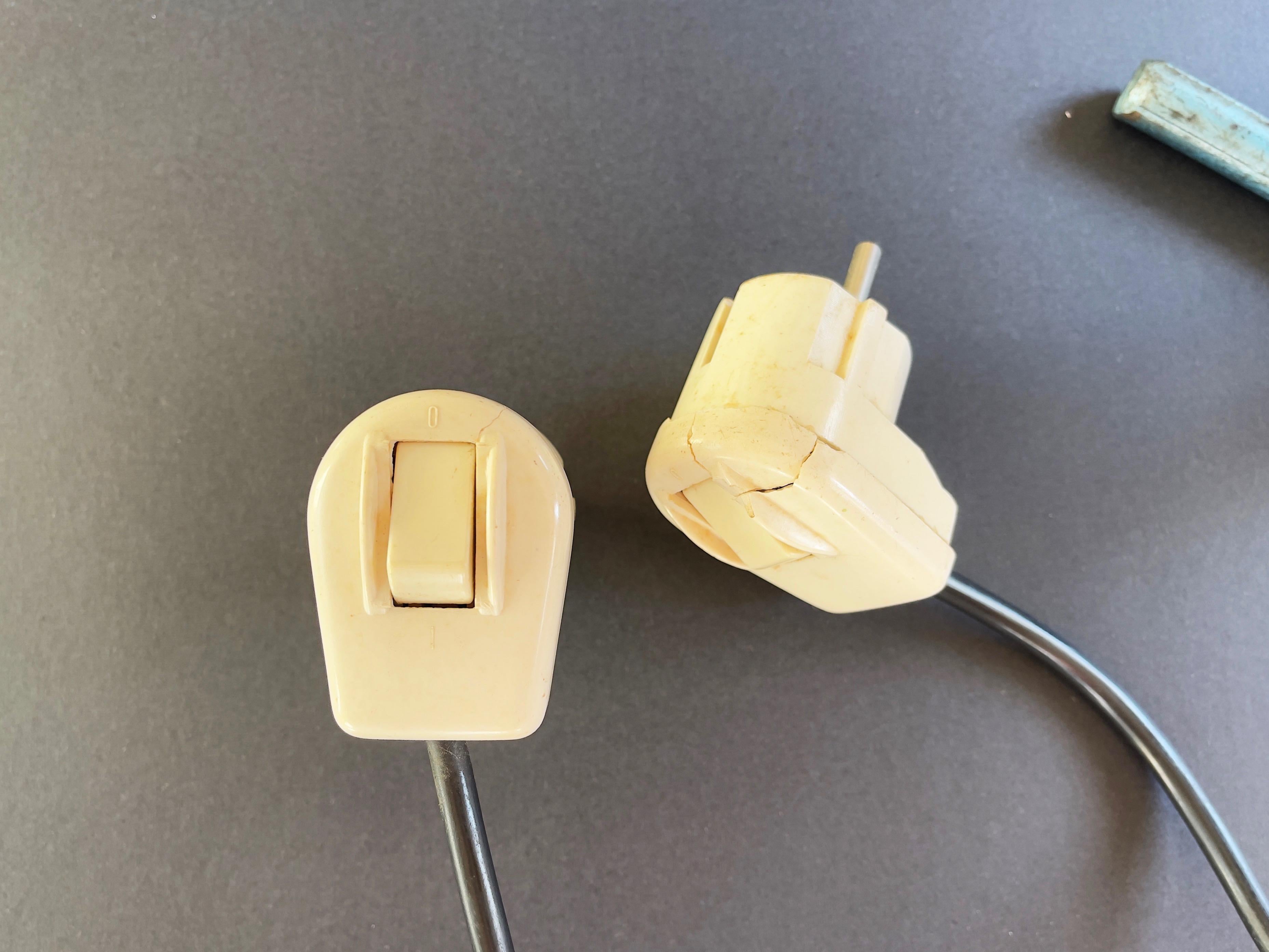 Set of 2 Floor Lamps, with Joseph Beuys' Autograph, Industrial 1950s, Germany For Sale 9