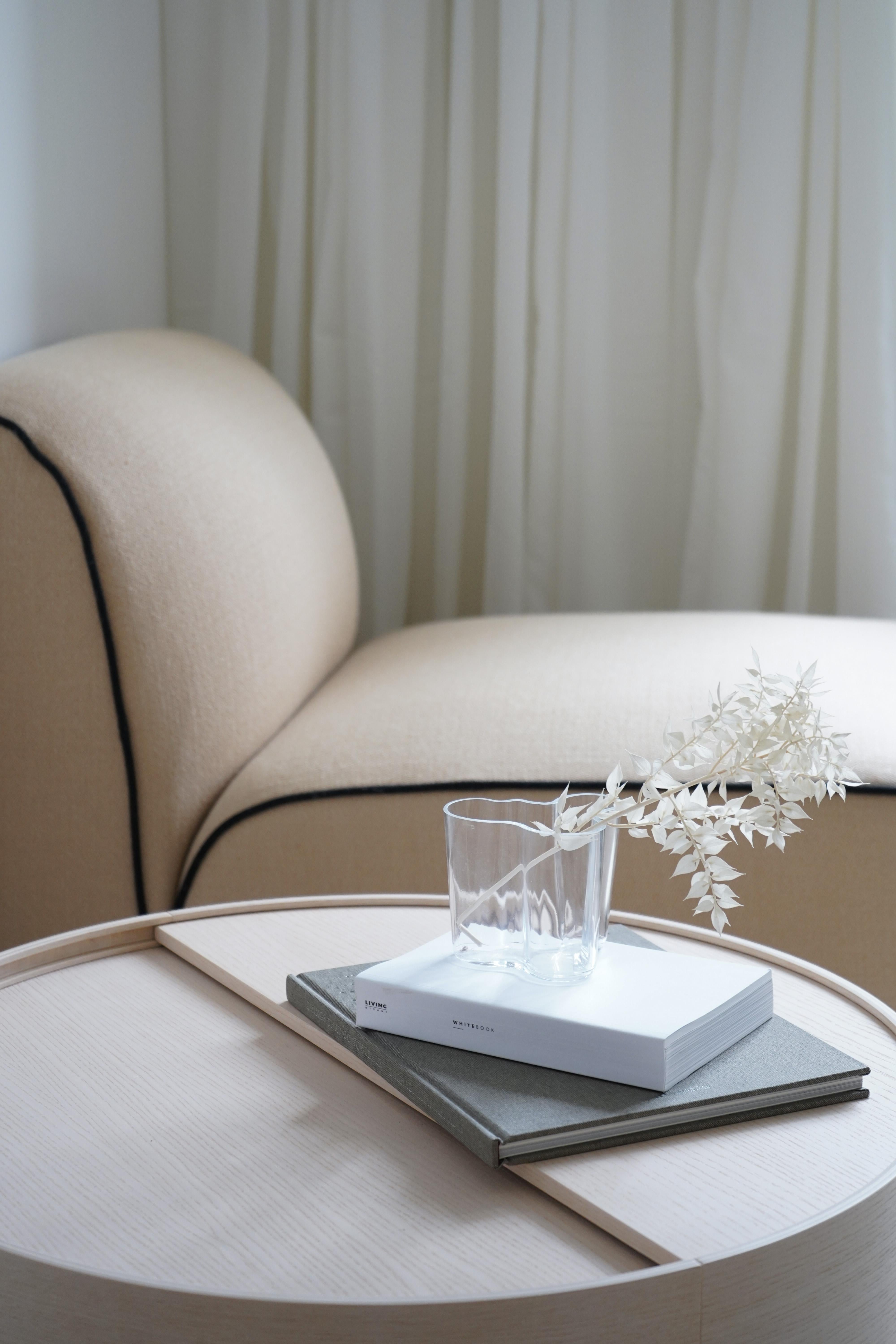 Set of 2 Flora Armrest Cushion by Yonoh For Sale 3