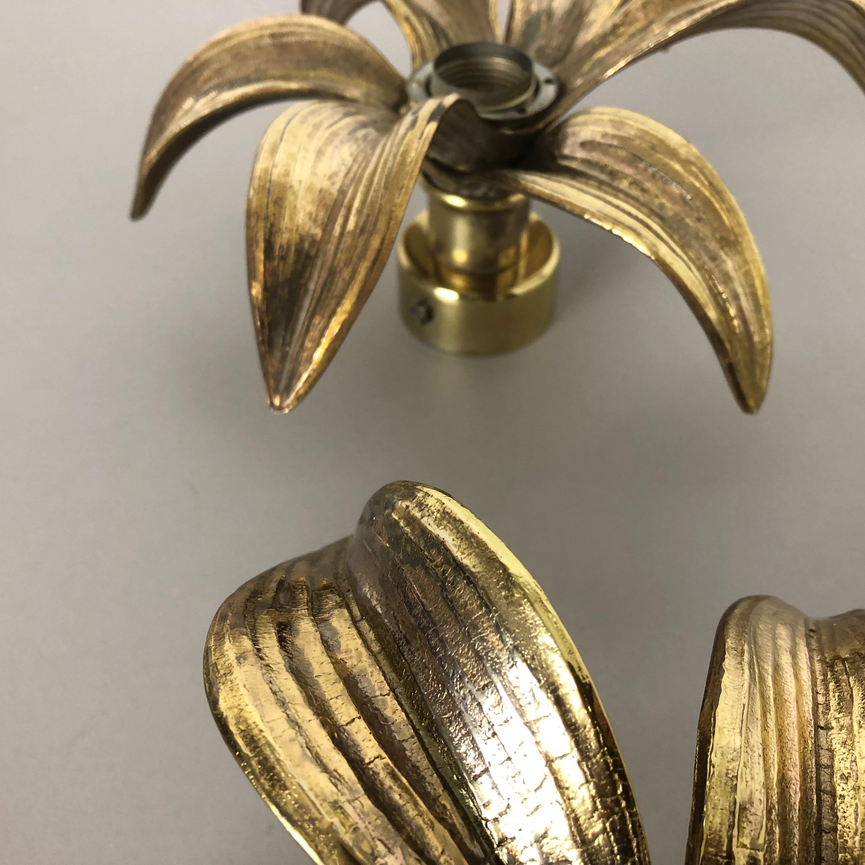 Set of 2 Floral Brutalist Brass Metal Wall Ceiling Light by Willy Daro, Belgium 5