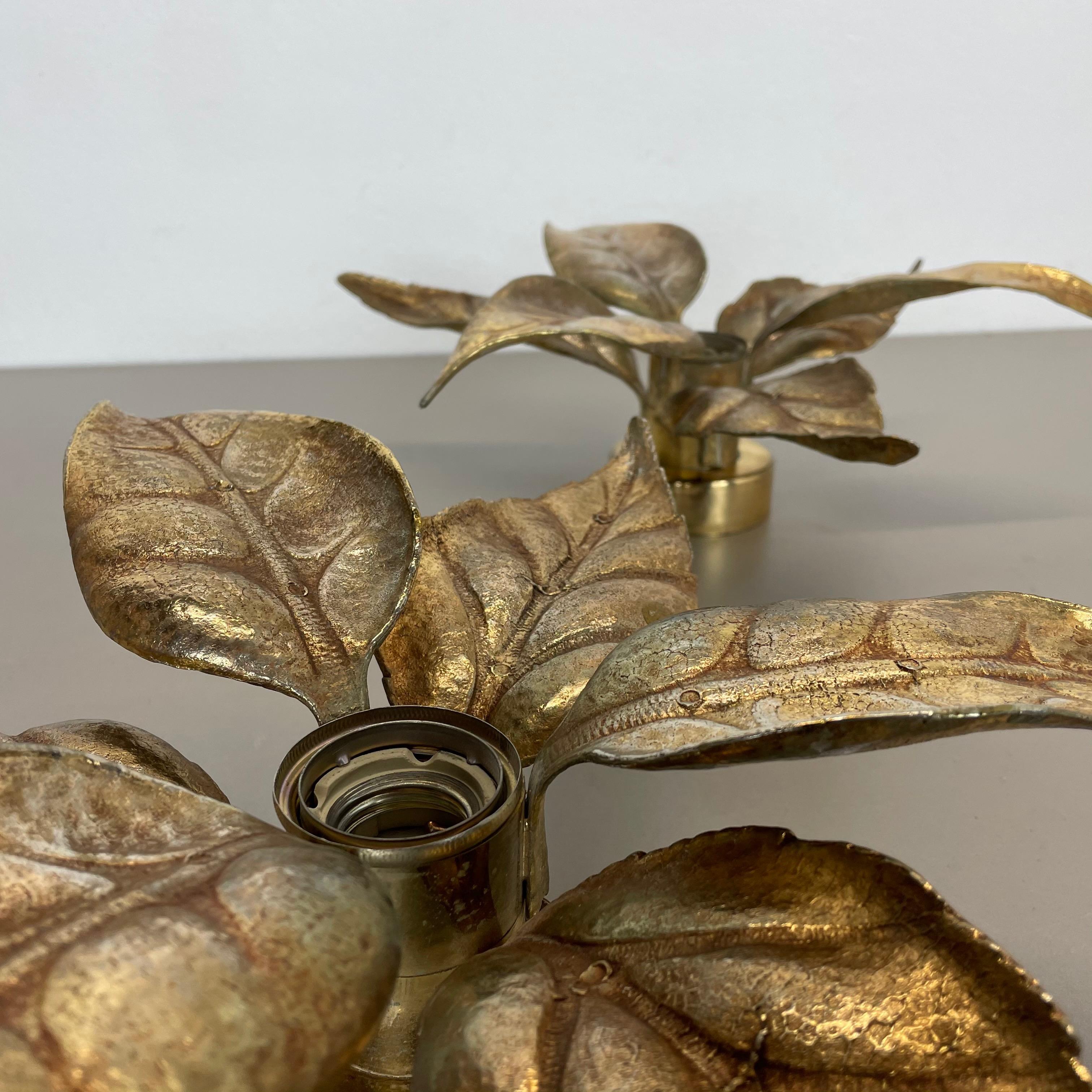 Set of 2 Floral Brutalist Brass Metal Wall Ceiling Light by Willy Daro, Belgium 7