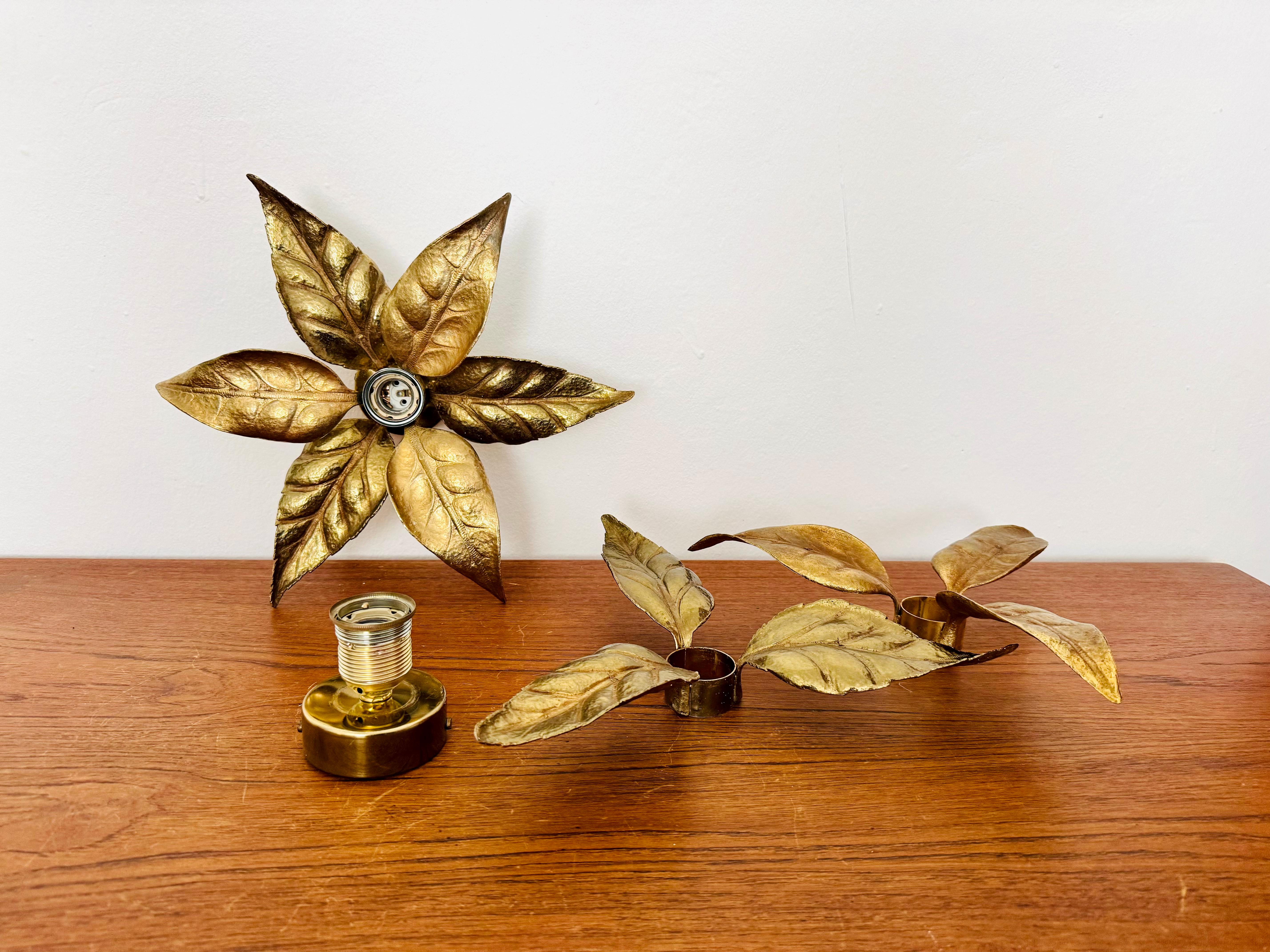 2er-Set floraler Hollywood Regency-Wandlampen oder flacher Lights von Willy Daro im Angebot 9