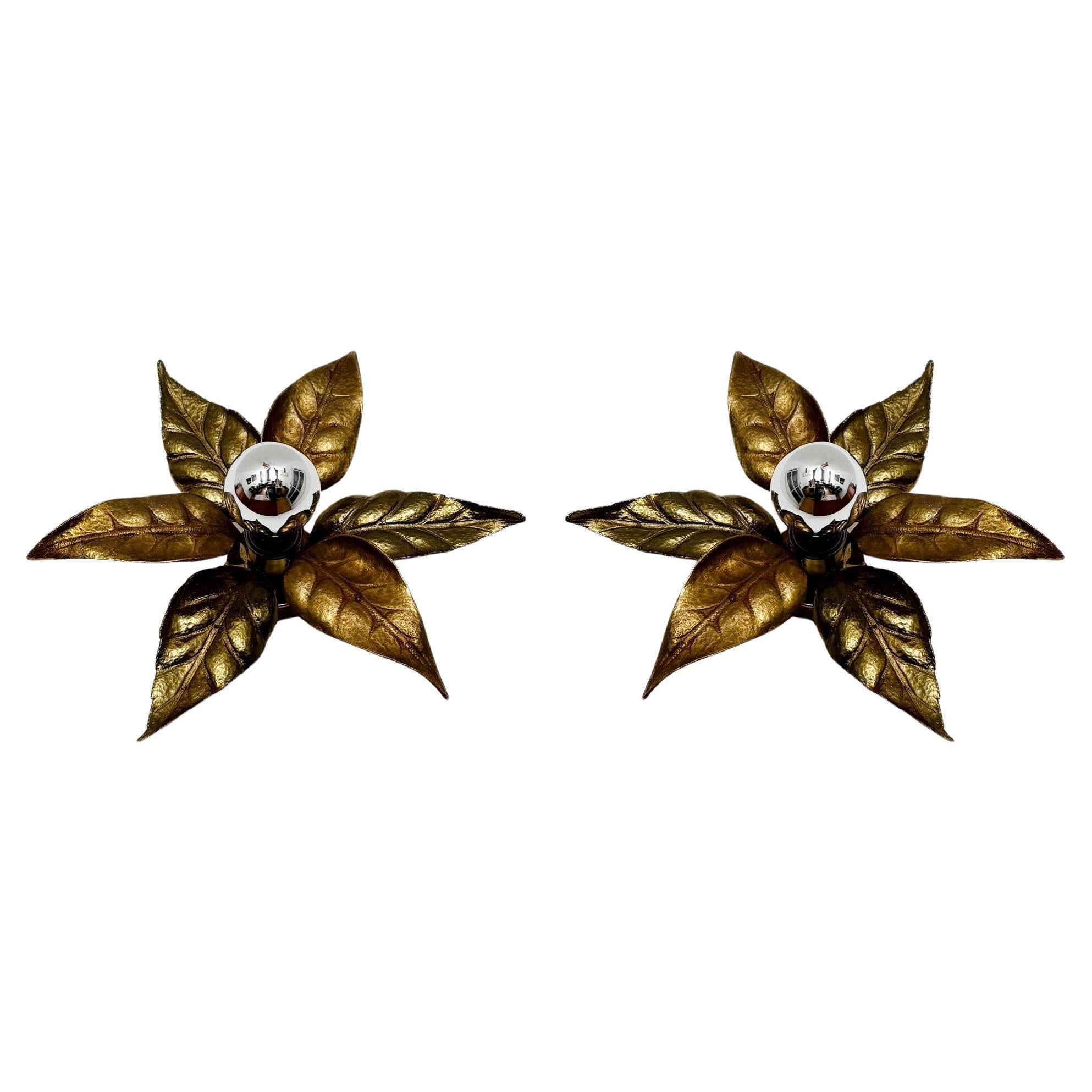 Set di 2 lampade da parete o plafoniere floreali Hollywood Regency di Willy Daro