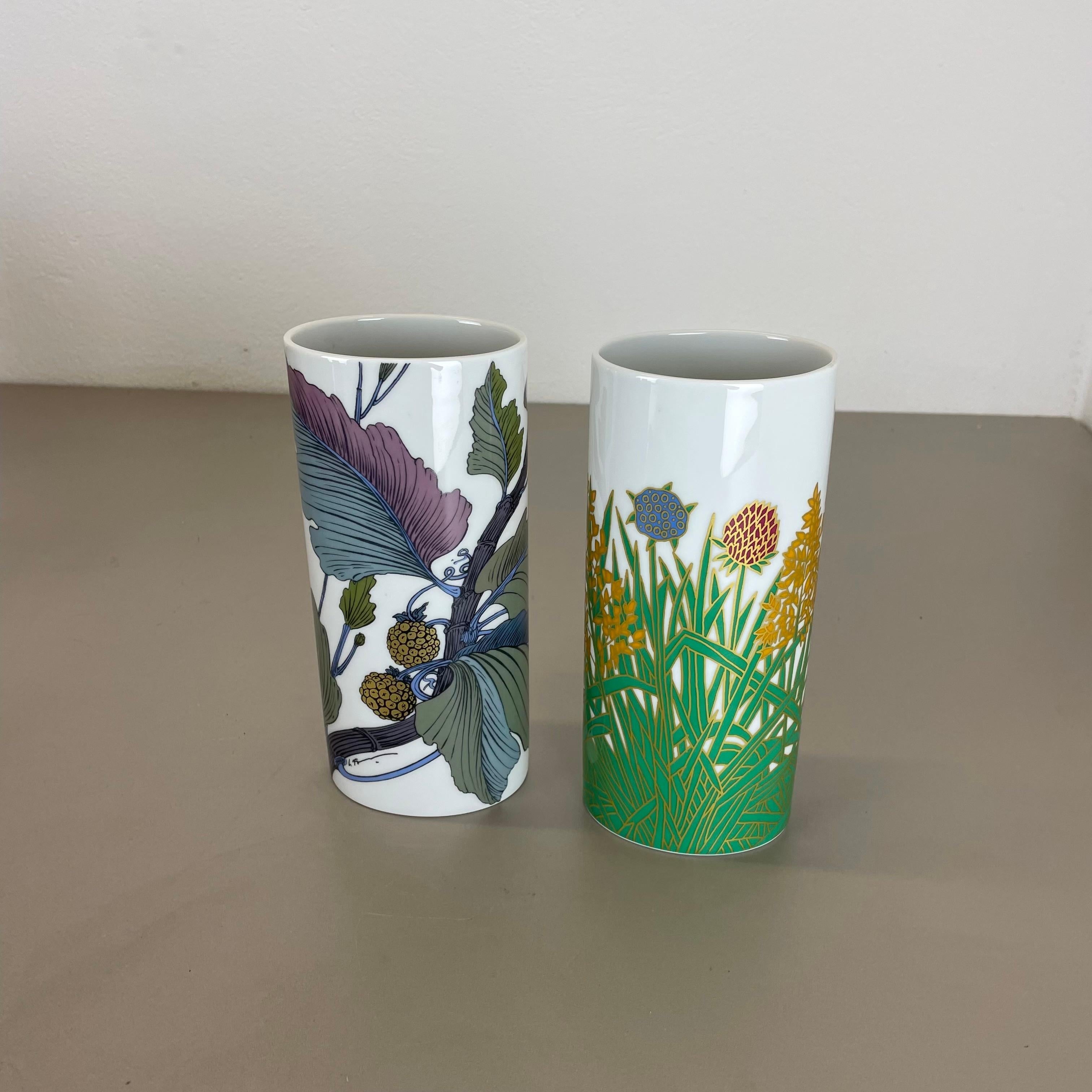 Article:

Op Art porcelain vase set of 2


Producer:

Rosenthal, Germany


Designer:

W. Bauer and A. Le Foll


Decade:

1980s



Set of two graphic, modernist porcelain vases by W. Bauer and A. Le Foll.

This original vintage Op Art vase set was