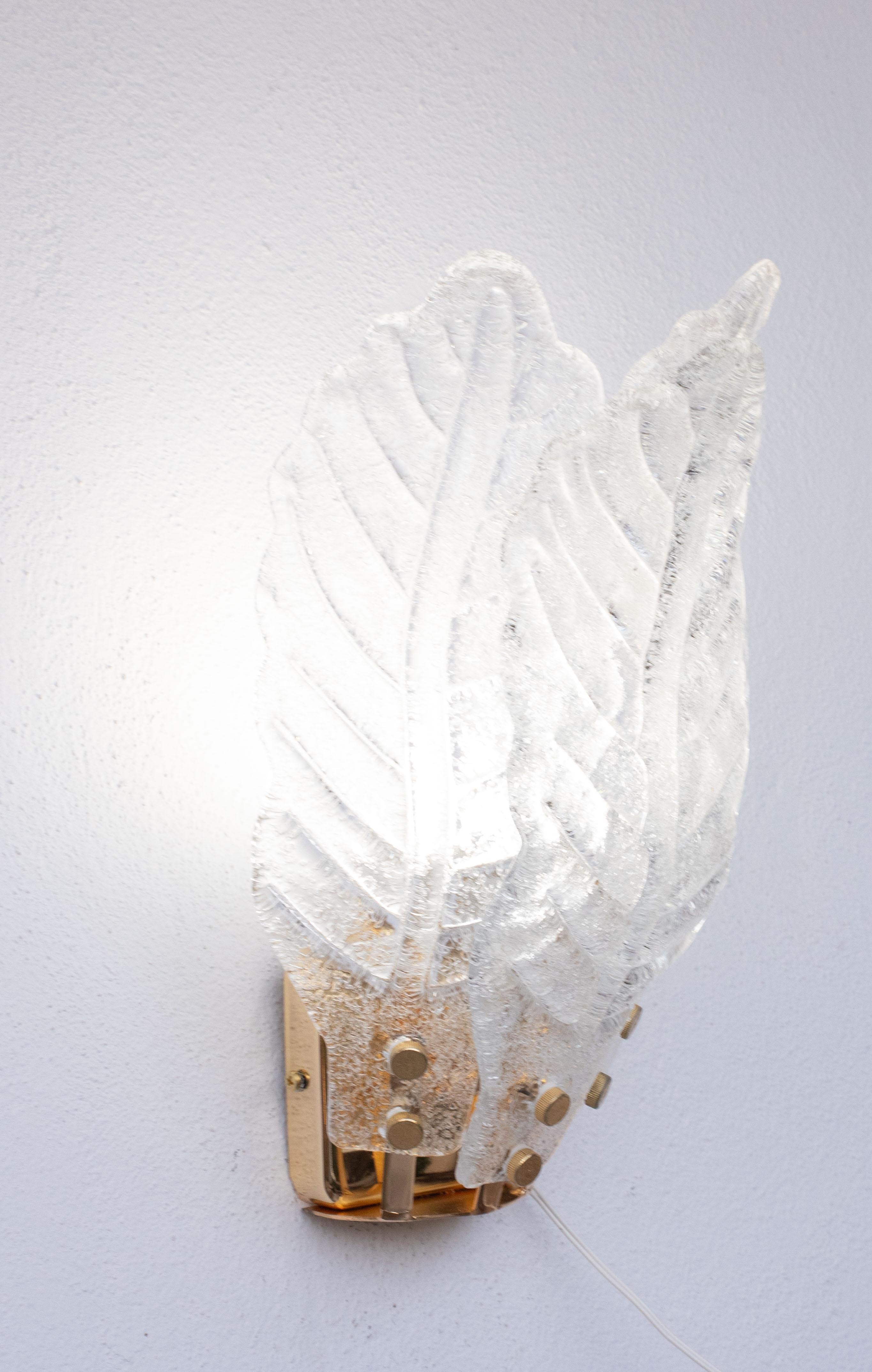 2er-Set Florenz, Elegante Murano Wandleuchte Transparente Blätter, 1970 im Angebot 5